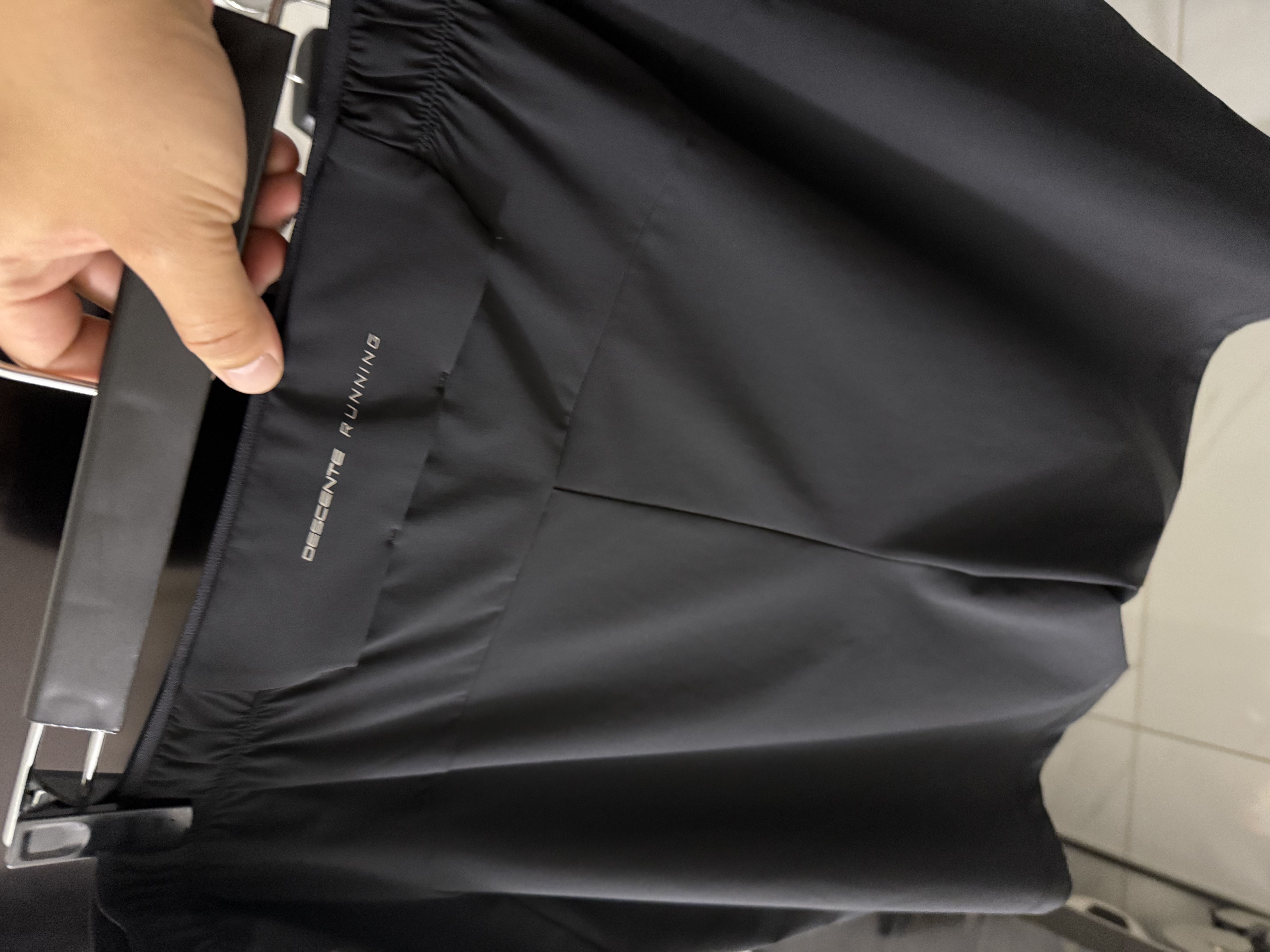 迪桑特（DESCENTE）DESCENTE迪桑特RUNNING系列跑步运动健身男士梭织短裤 BK-黑色 2XL (185/92A) 实拍图