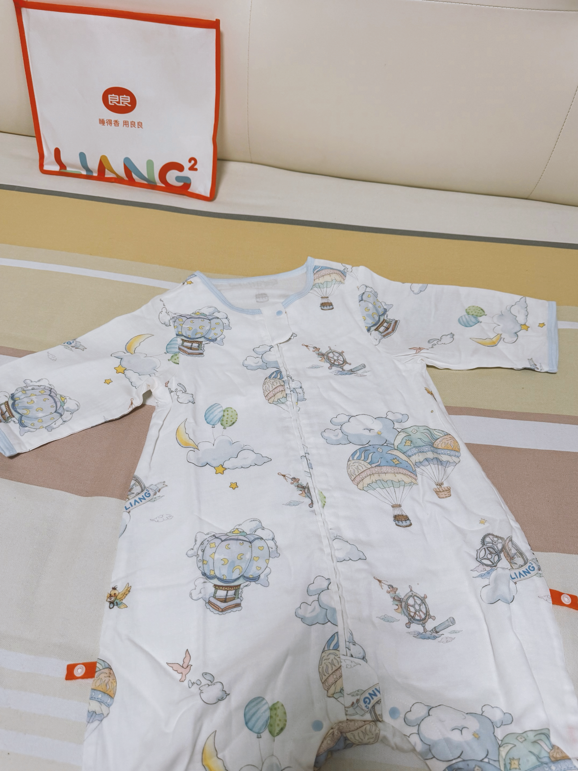 良良（liangliang）婴儿睡袋儿童夏季薄款竹棉纱布分腿宝宝护肚子防踢被四季通用 奇幻之旅-低敏·竹棉纱【前4后2 室温25-30℃】 L（建议参考身高80-95CM） 实拍图