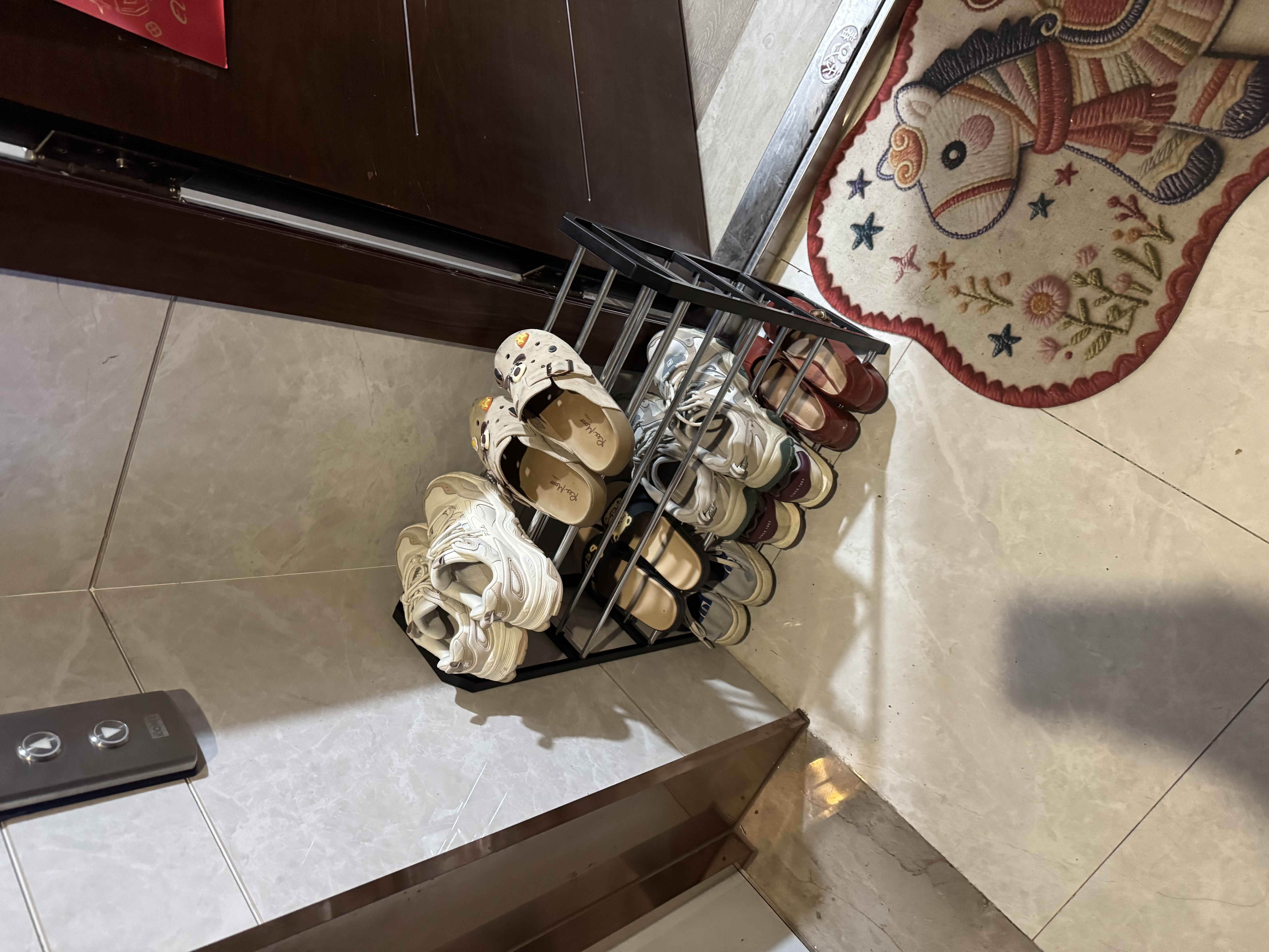 小匠材鞋架简易家用门口宿舍室内多层收纳出租屋鞋架子黑色4层56cm 实拍图