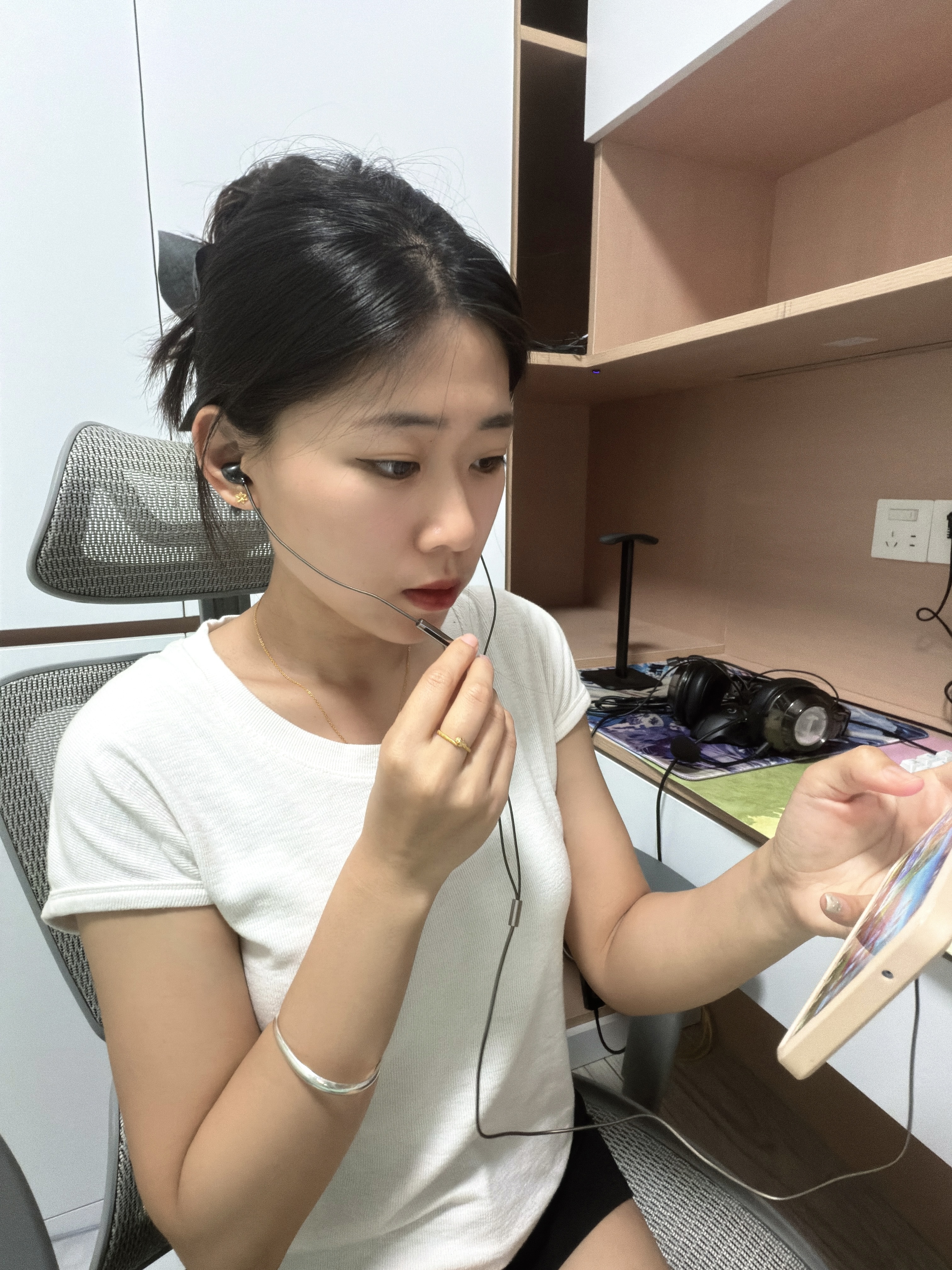 AS适配索尼【2026最新款丨柏林之声】深度降噪有线耳机高级hifi入耳式高音质k歌音乐睡眠耳塞游戏 高雅黑【Type-C接口数字解码】适配华为苹果小米荣耀等 【即插即用+实时K歌耳返+HiFi无损音 实拍图