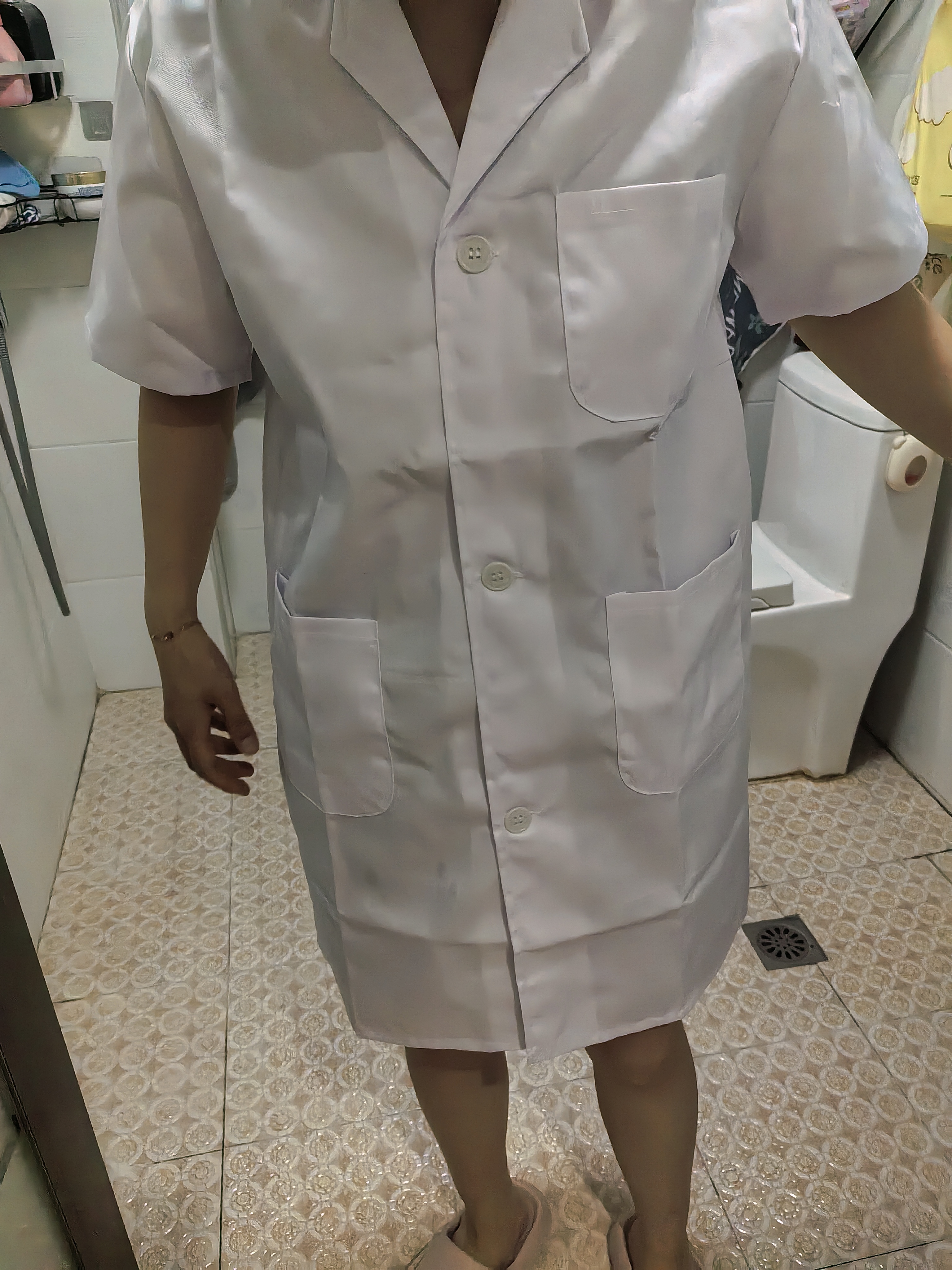 乐优佰易 短袖白大褂 标准款S码 男女学生化学实验工作服 实拍图