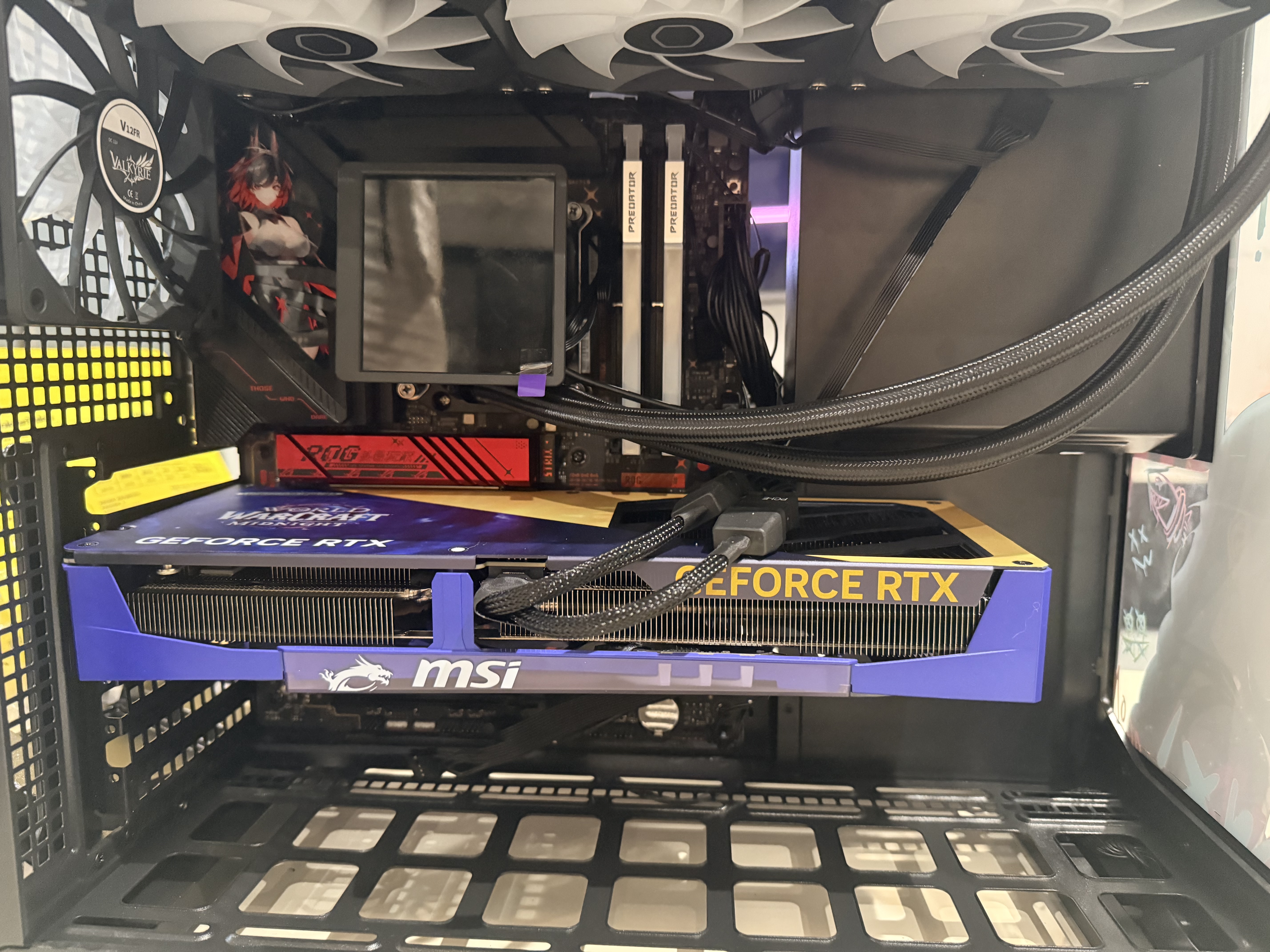微星（MSI）GeForce RTX 5070 12G World of Warcraft MIDNIGHT VOID EDITION OC 魔兽世界 至暗之夜 虚空 OC 实拍图