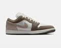 耐克（NIKE）【滔搏运动】2026年男子AIR JORDAN 1 LOW篮球鞋 553558-046 40 实拍图
