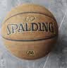 斯伯丁（SPALDING）篮球飞行员06十字型防尘吸湿皮料室内外通用7号成人青少年77-739Y 实拍图