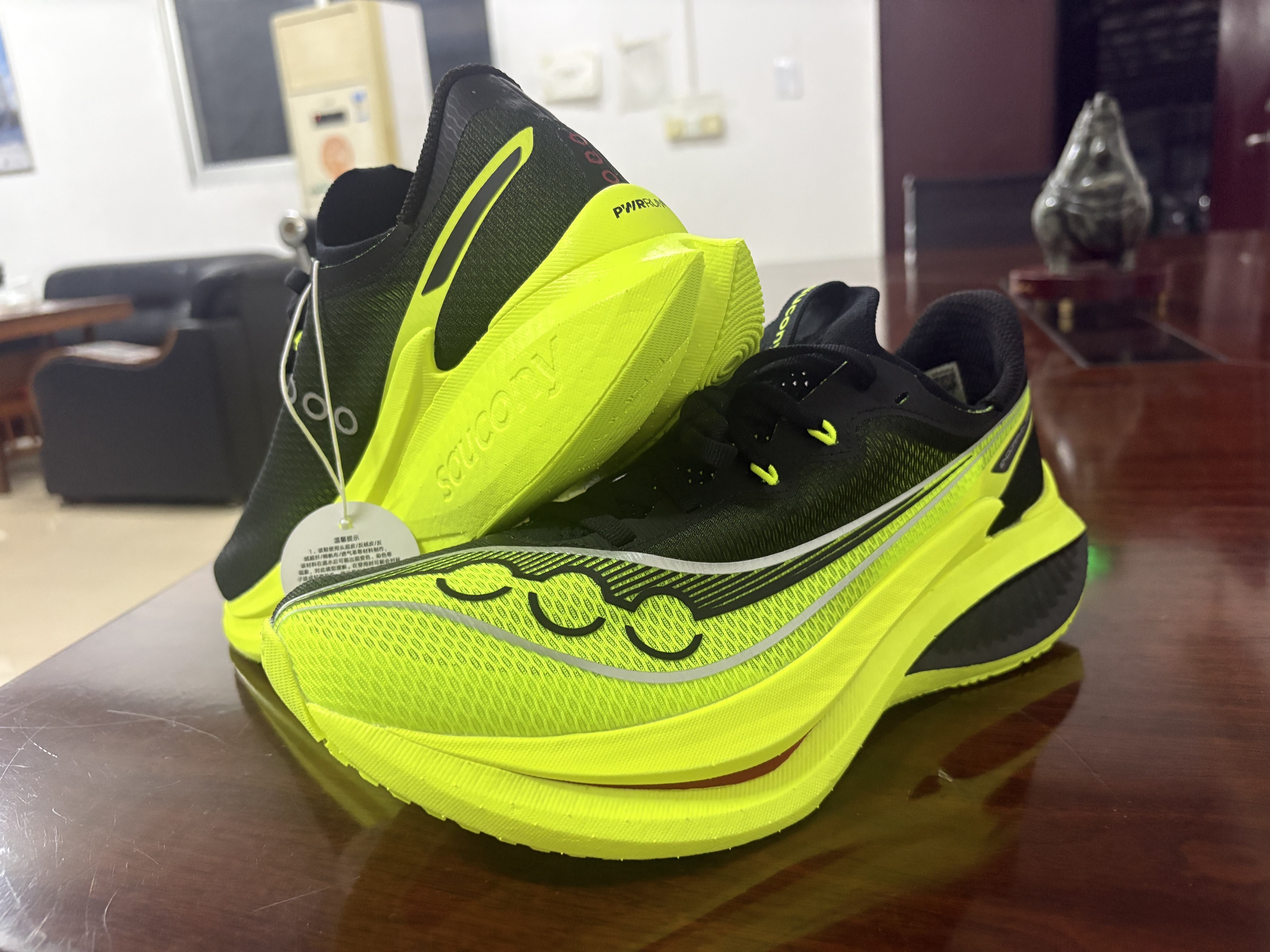 SAUCONY索康尼ENDORPHIN PRO啡鹏5竞速碳板运动训练运动跑鞋 绿黑 44 实拍图
