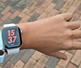 Apple/苹果 Watch S11 智能手表GPS款42毫米玫瑰金色铝金属表壳淡桃粉色运动型表带M/L MEUP4CH/B 实拍图