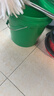 龟牌（Turtle Wax）硬壳盾洗车液水蜡清洁剂去油膜大桶强力去污泡沫套装汽车用品 洗车工具大全 2L 特惠装 实拍图