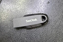 闪迪（SanDisk）256GB USB3.2 U盘 CZ550黑色 读速100MB/s 安全加密 数据恢复 学习办公电脑车载 高速大容量优盘 实拍图