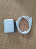倍思 数显充电器 3C+U 140W 银（快充数据线C-C 240W 1.5m） + 智能断电快充数据线C-C 100W 1m 白 实拍图