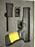 玩顾OY制造OJBK格洛克G17水电动软弹儿童玩具枪GLOCK连发射器wargame OYG17有刷【9.0最新批】 单夹单电【赠充电底座+把玩大礼包】 实拍图