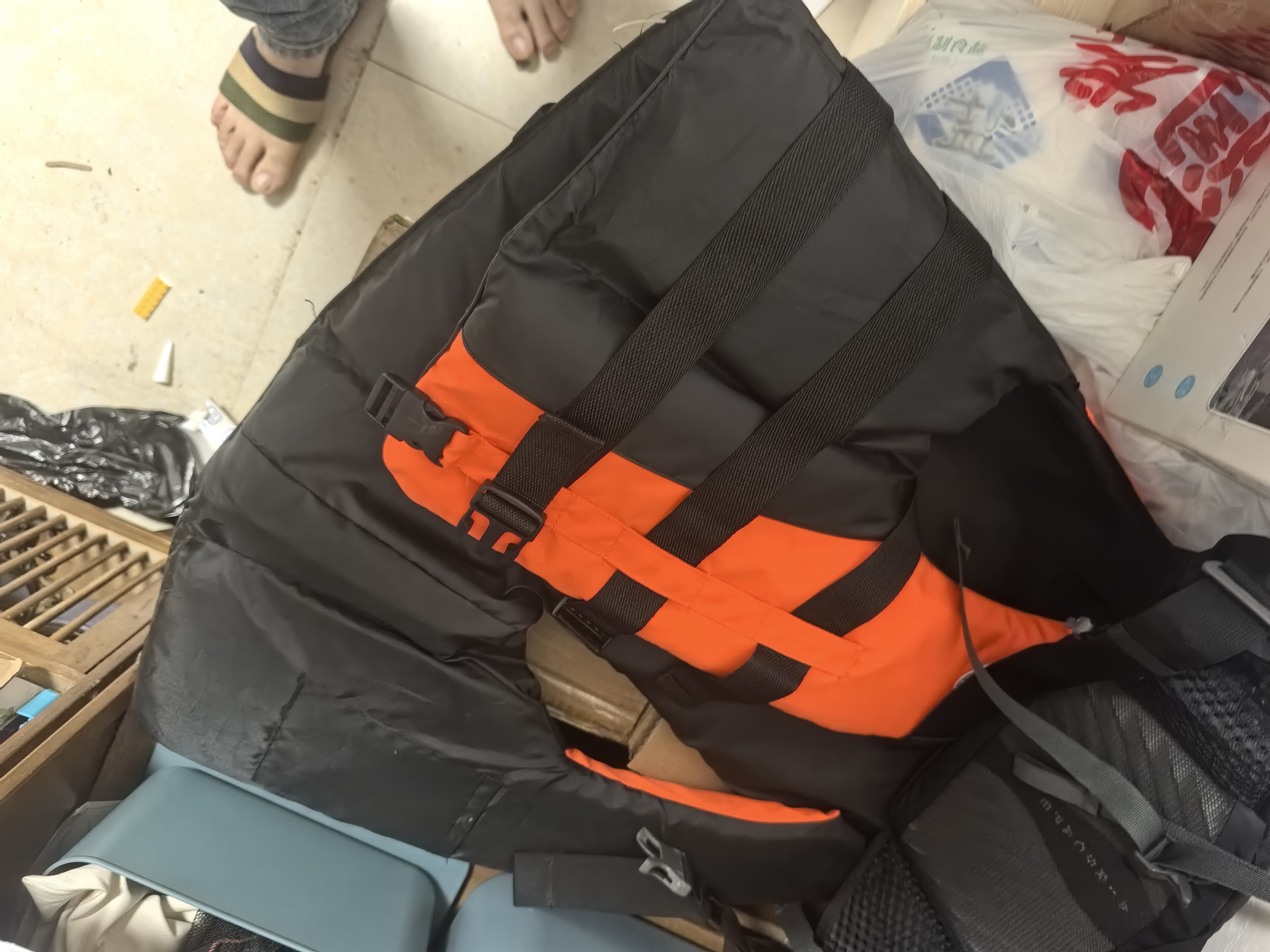 博沃尼克专业救生衣大浮力成人浮潜装备游泳背心船用自救生口哨营 橙色L 实拍图