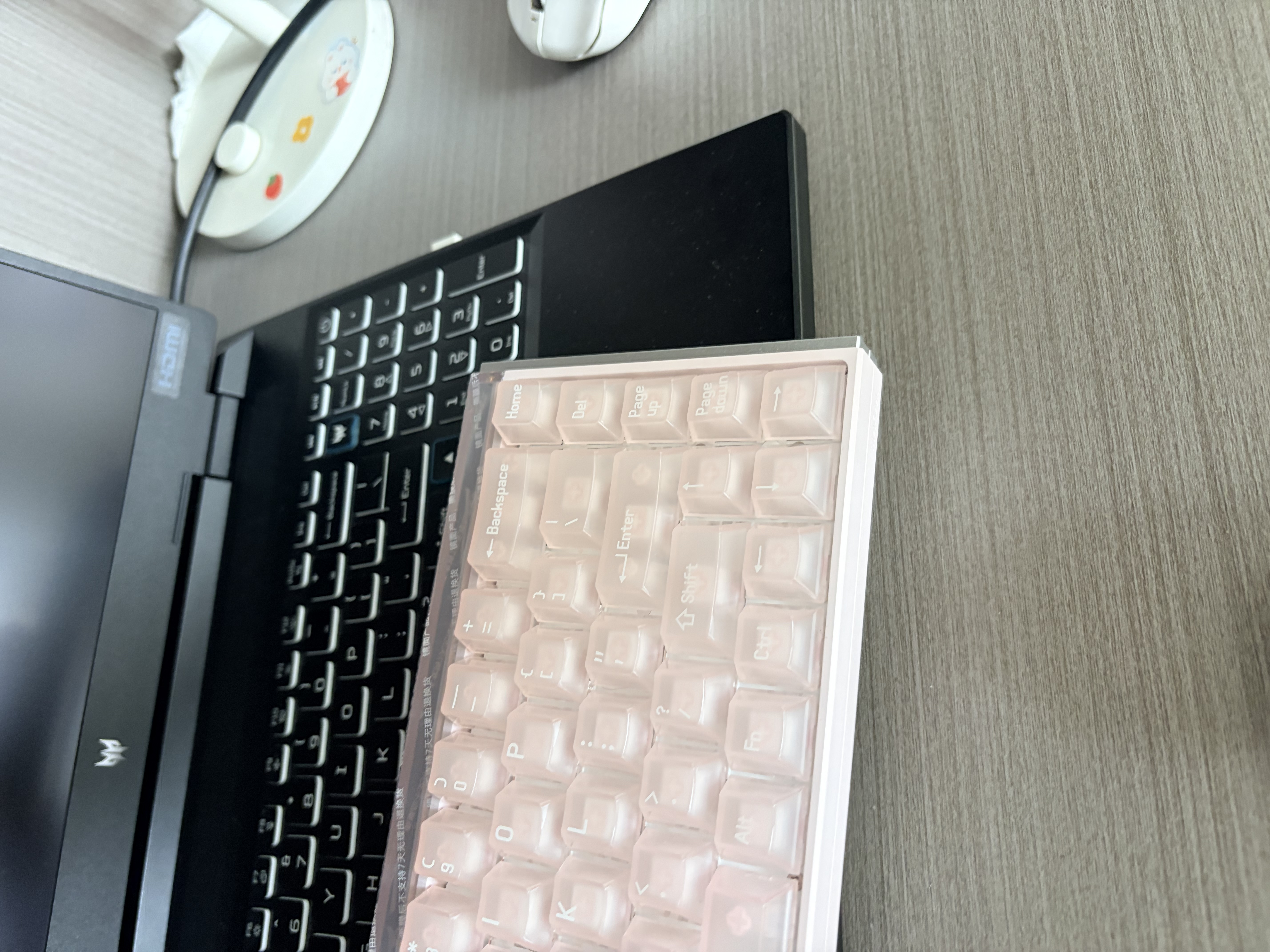 闪魔【三丽鸥正版授权】适用iPhone16ProMax钢化膜苹果16ProMax手机贴膜息影膜高清hellokitty2片 实拍图