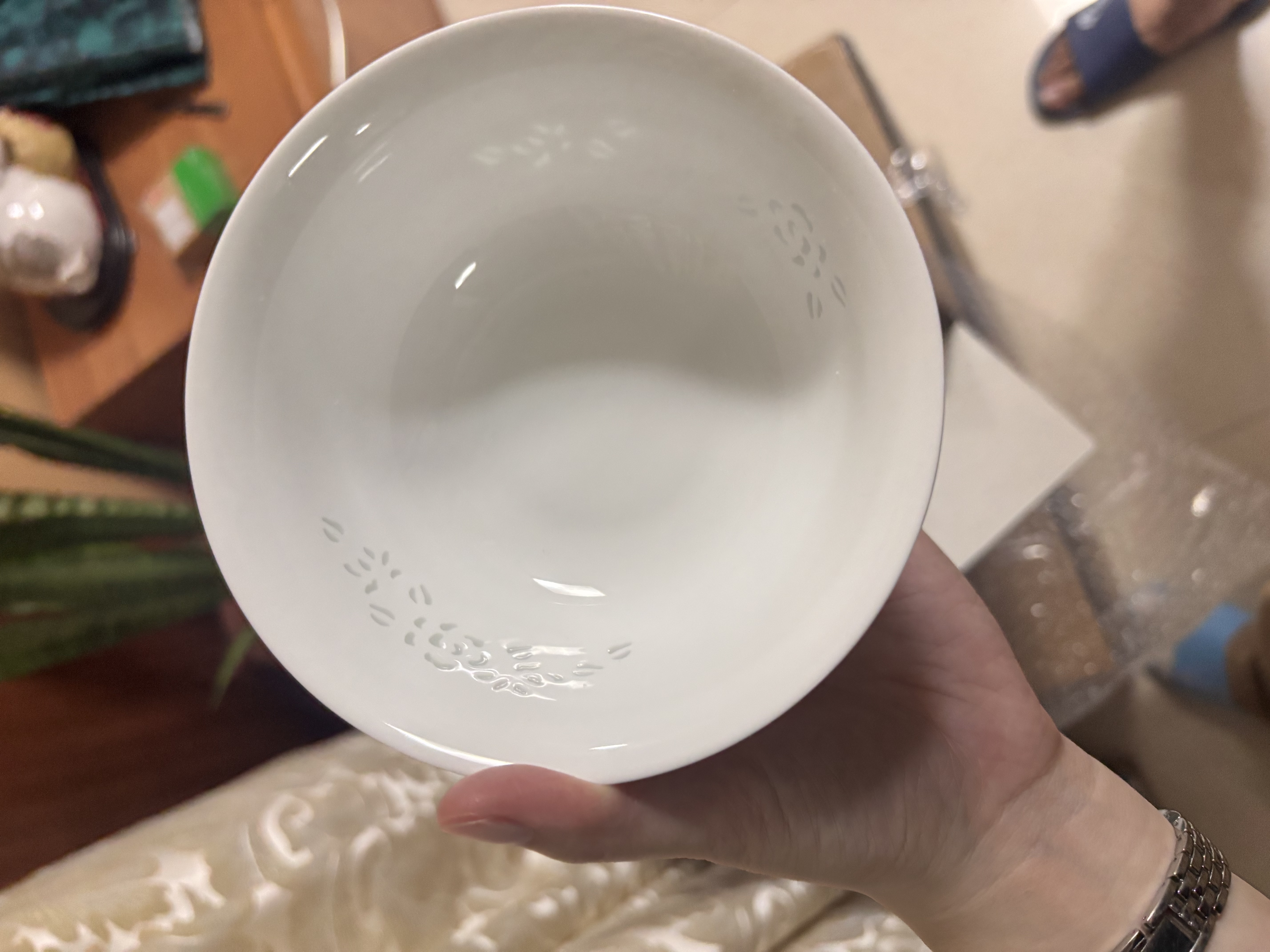 富玉景德镇玲珑餐具散件 釉下彩高温白瓷碗套组家用单个饭碗高档碗碟 玉牡丹5寸饭碗（6个-礼盒装） 实拍图