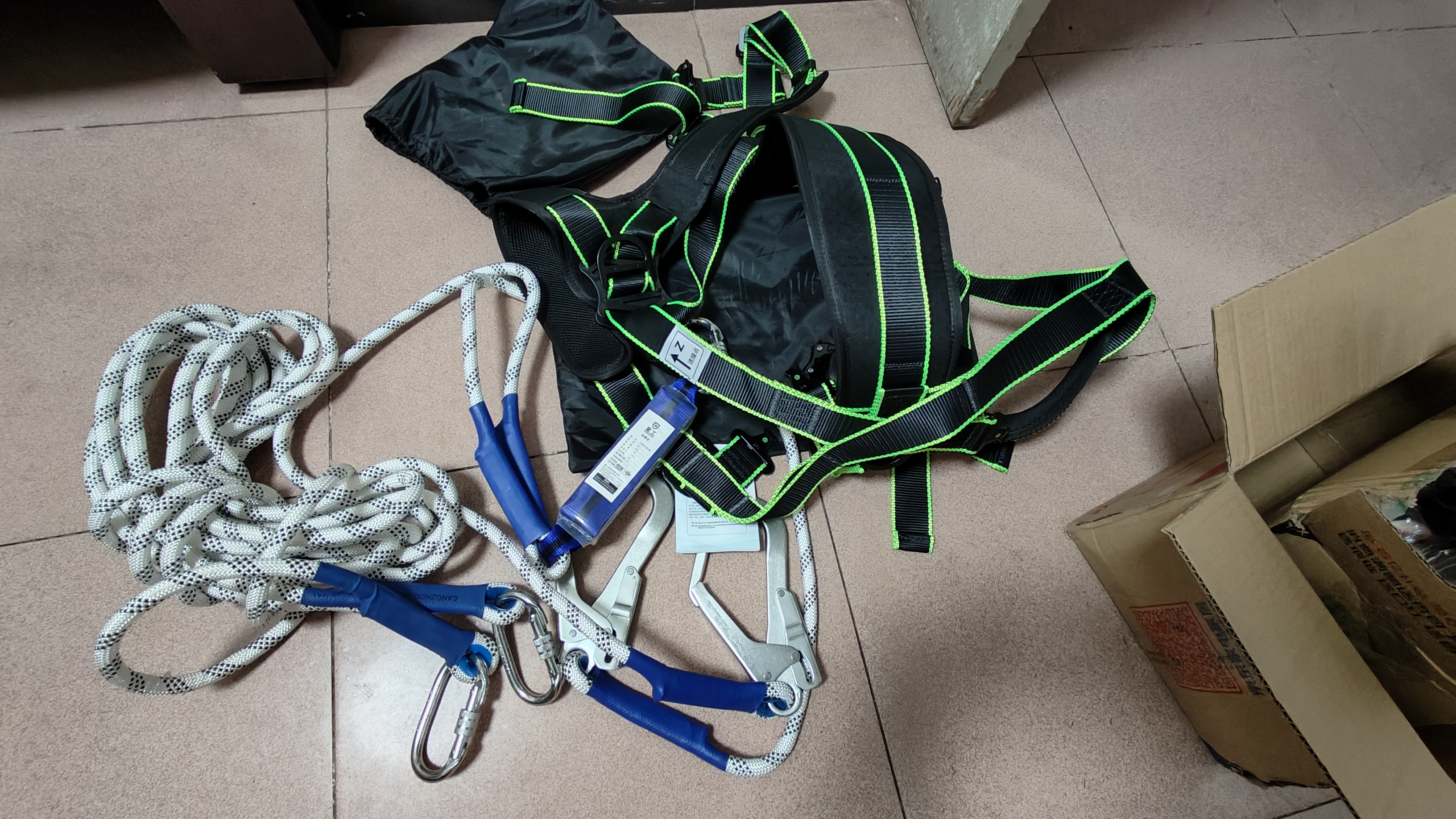 星工五点式安全带 单独安全带 高空作业工地施工双大钩加缓冲包1.8米 XGD-10 实拍图