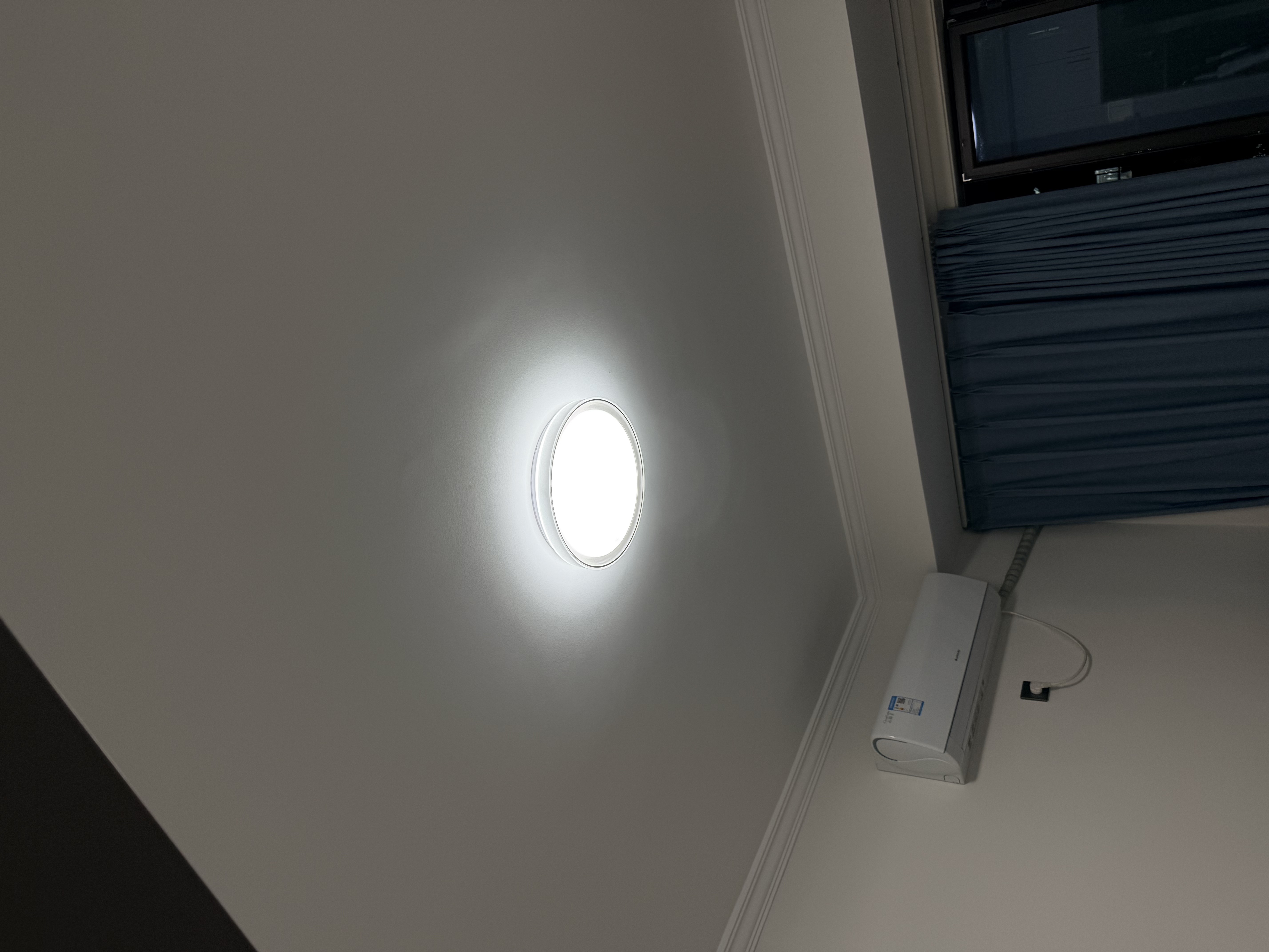 雷士（NVC） LED吸顶灯主卧次卧室餐厅书房间灯具灯饰现代简约温馨浪漫创意 荐【映雪-银灰】36瓦三色卧室灯 实拍图
