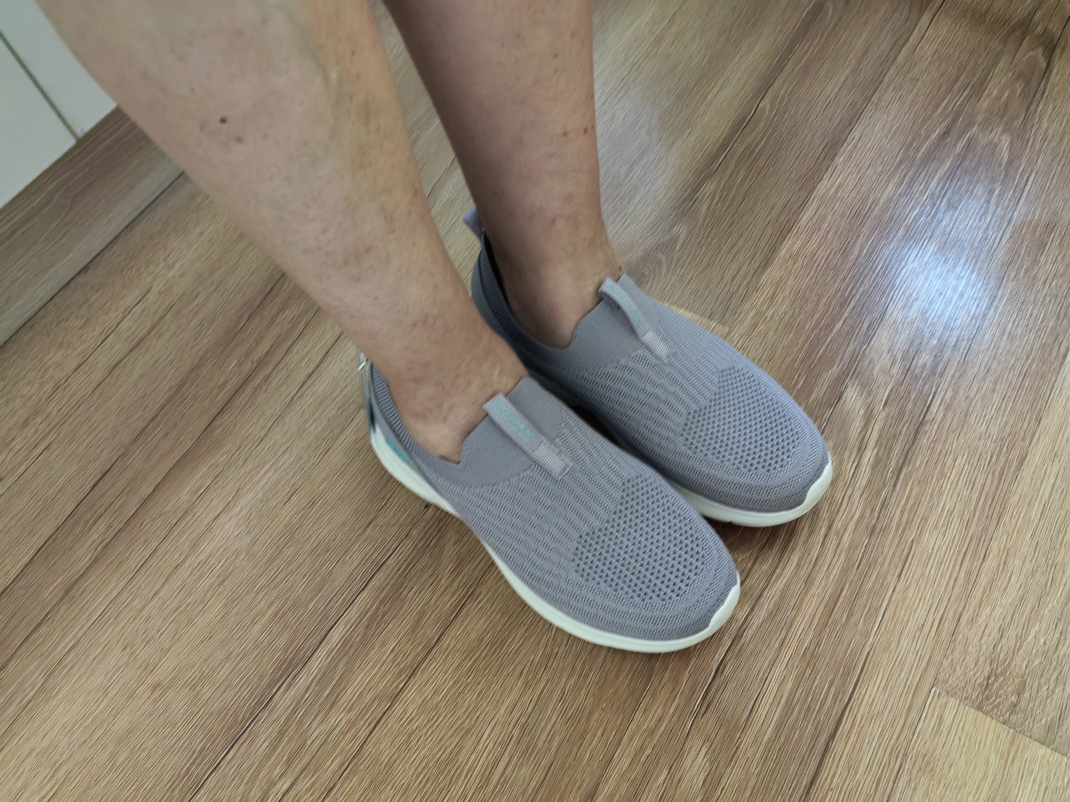 斯凯奇（Skechers）女鞋一脚蹬透气健步鞋休闲鞋运动鞋跑步鞋 实拍图
