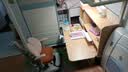 龙承匠人儿童学习桌椅套装J120实木可升降写字书桌中小学生6-18岁课桌椅子 1米实木桌+光谱大路灯+追背椅咖 赠学习大礼包 实拍图