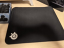 赛睿（SteelSeries）QcK Medium 游戏鼠标垫大号 鼠标垫游戏电竞 电竞fps顺滑鼠标垫 CSGO 无畏契约 M号 320*270*2mm 实拍图
