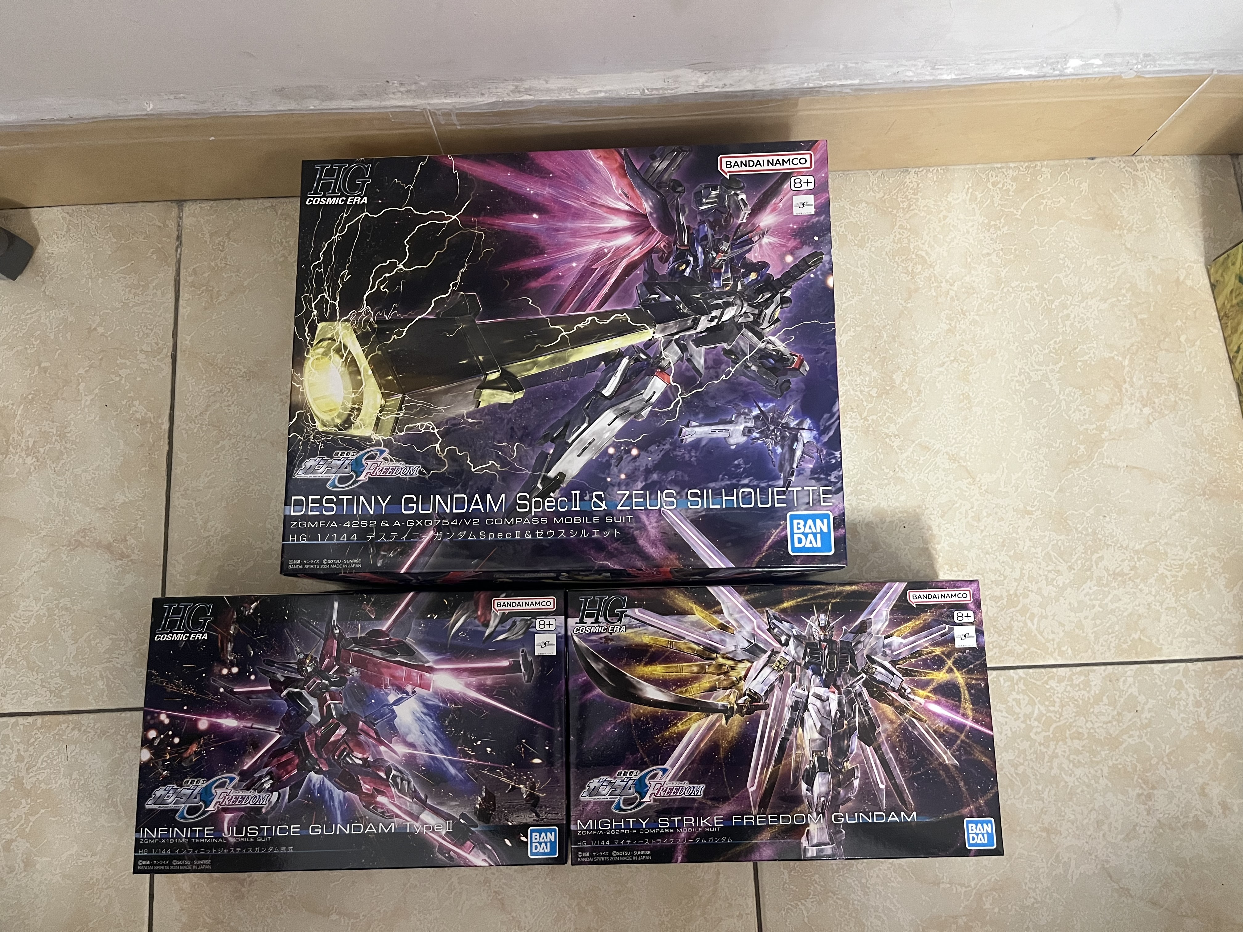 万代（BANDAI）HG1/144命运高达2型宙斯魅影SEED新剧场版高达拼装 实拍图
