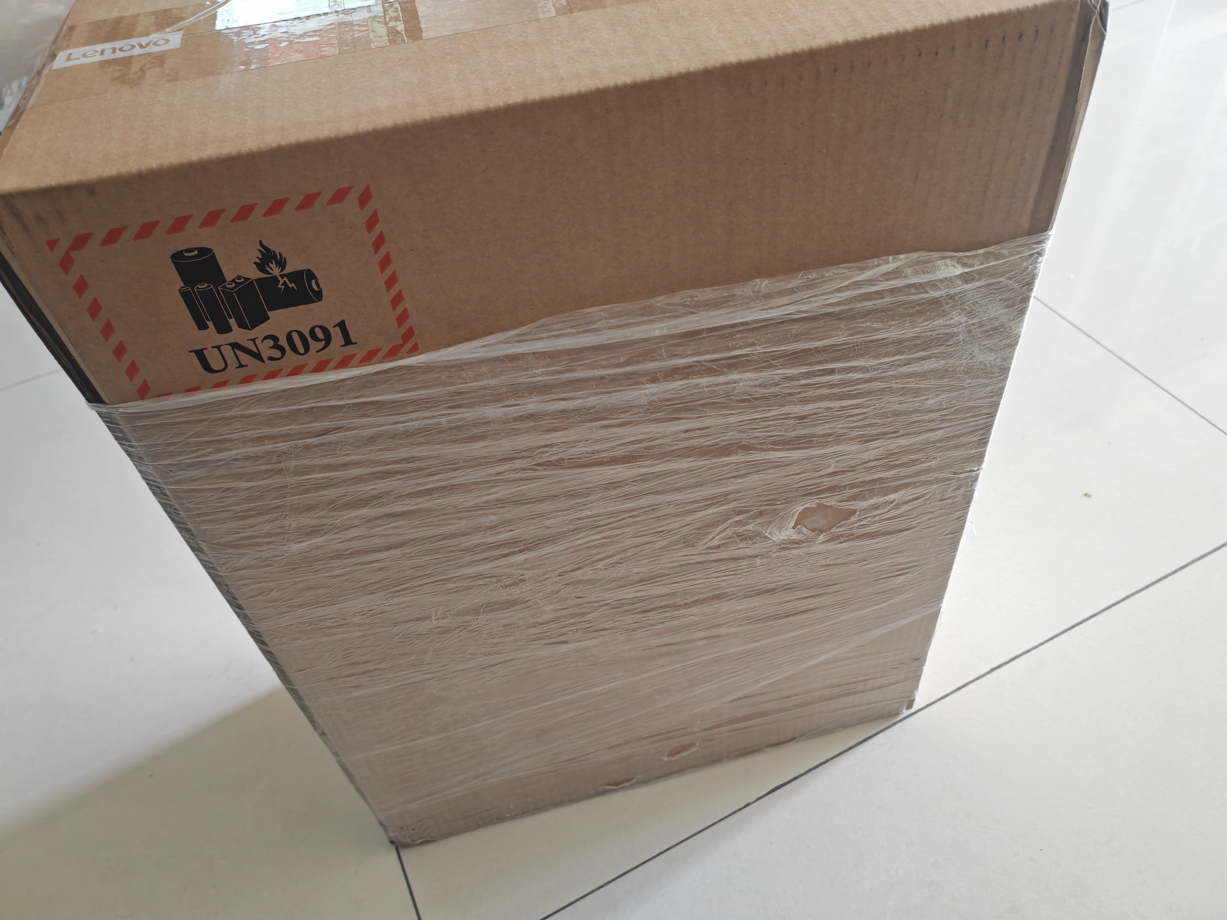 联想（Lenovo）小新个人商务办公台式电脑主机(AMD R7 H 255 16G内存 512G SSD 正版office)  23.8英寸套机 实拍图