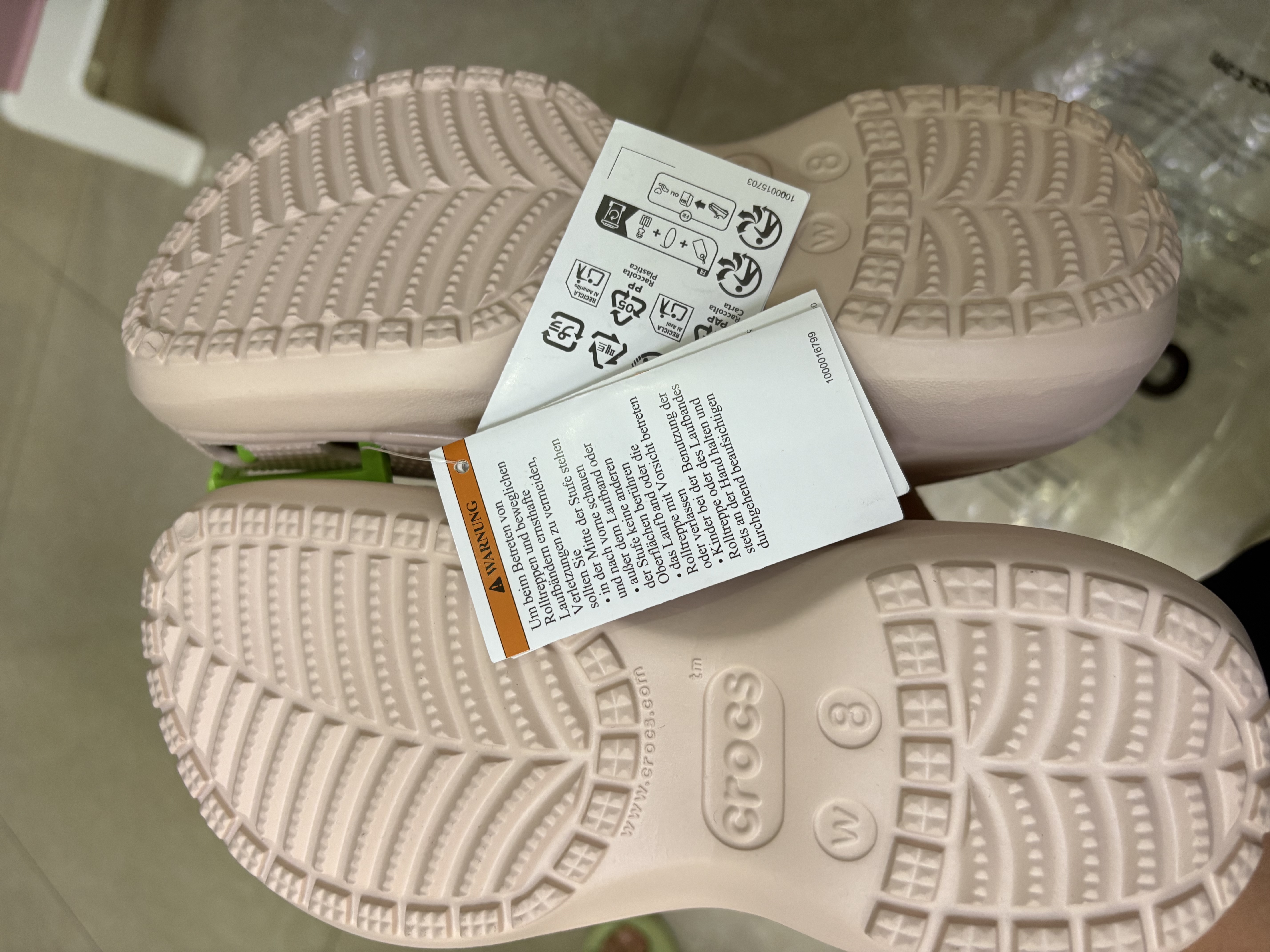 卡骆驰（CROCS）经典云朵Clog男女沙滩洞洞鞋凉拖鞋 206750-6UR 38 实拍图