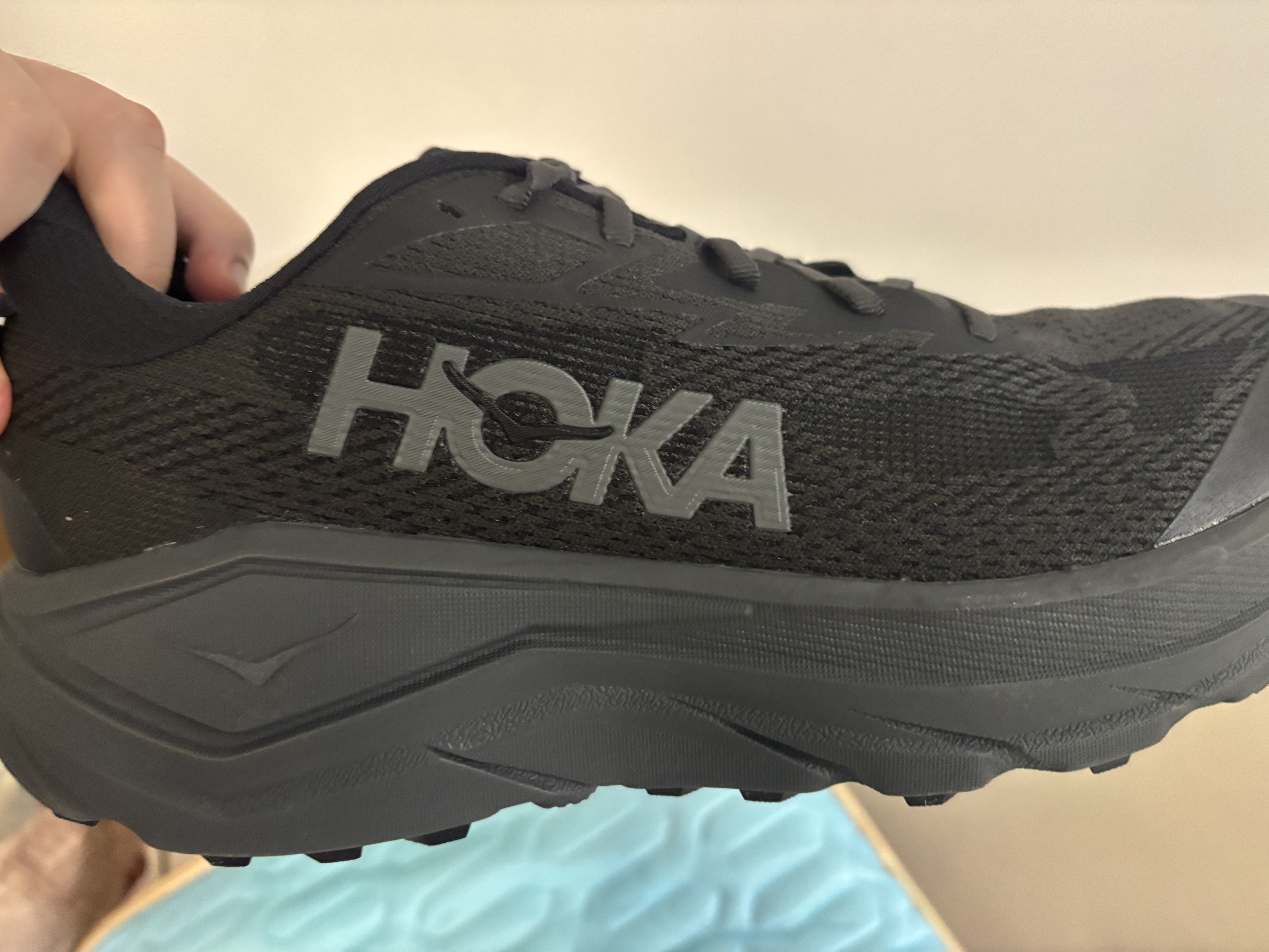 HOKA男女款秋季挑战者 8全地形跑步鞋CHALLENGER 8轻便户外耐磨舒适 黑色/太空灰-女款 （爆款回归） 39 实拍图