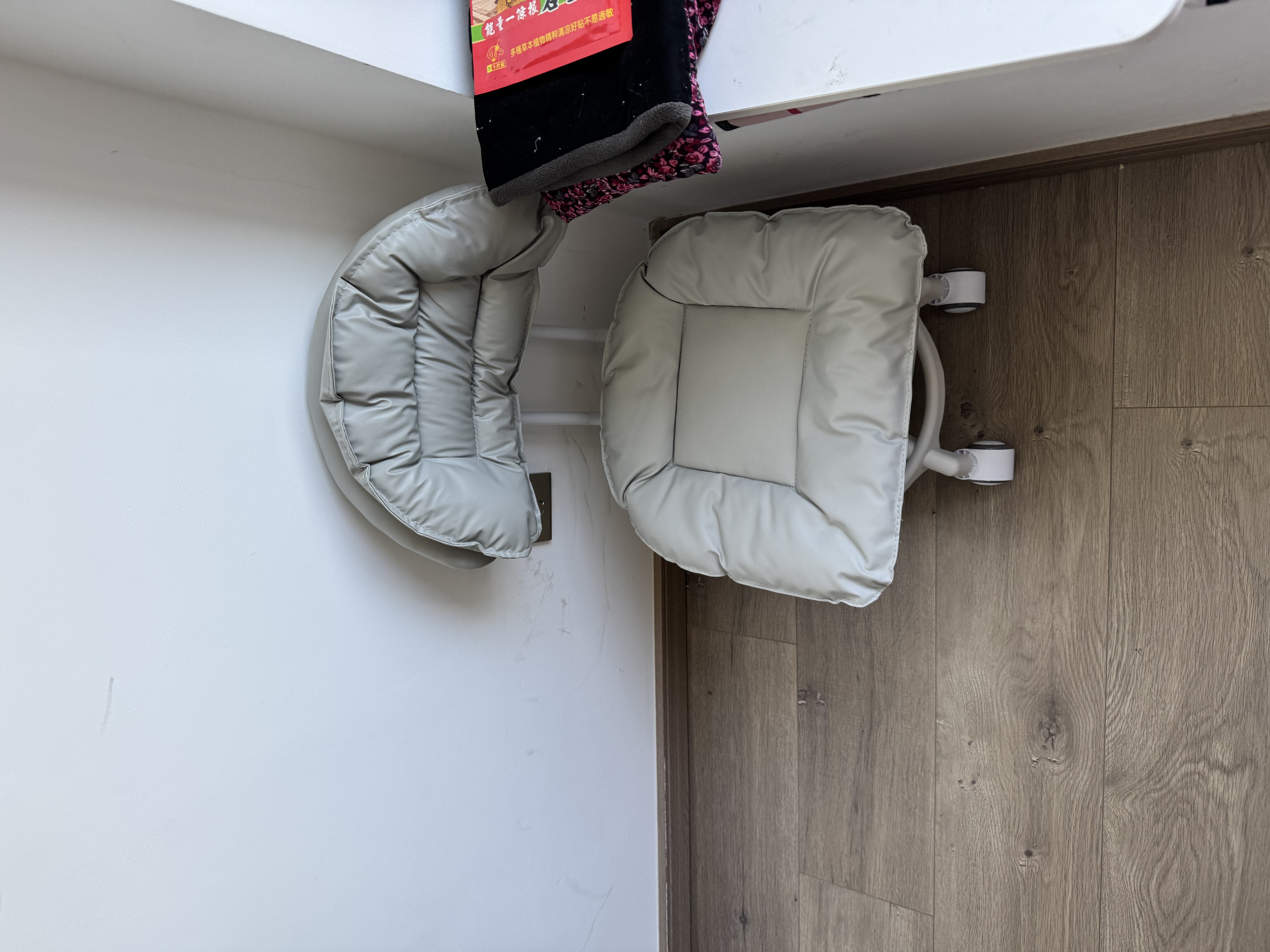 喻品换鞋凳滑轮矮凳万向轮小凳子家用带娃懒人美缝靠背椅HK5212灰色 实拍图