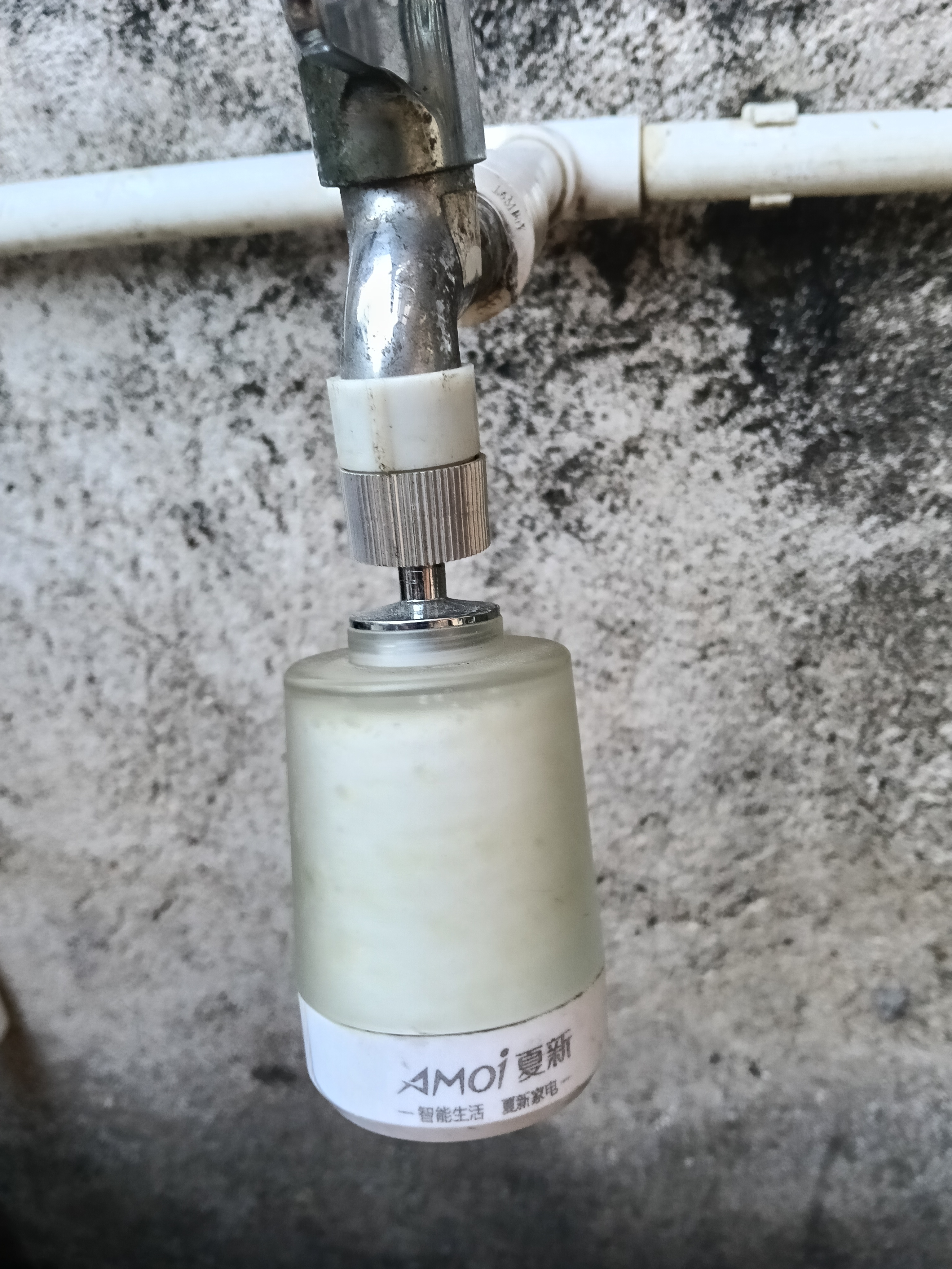 夏新（Amoi）微气泡龙头净水器厨房家用水龙头净水器过滤器厨房直饮水自来水直饮专用水龙头过滤棉 净水器大礼包【1台净水器+十二个原装滤芯+安装包】 实拍图