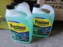 百适通（Prestone）汽车挡风玻璃水乙醇玻璃水去污去油膜清洗清洁剂浓缩雨刮雨刷水 乙醇新配方(可1:1兑水)除虫渍/树胶/0℃  2L*6瓶囤货装 实拍图