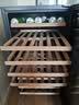 维诺卡夫（Vinocave）120升52瓶红酒柜家用恒温保湿柜风冷无霜智能触控屏榉木层架时尚冰箱冷藏柜 CWC-120A 实拍图