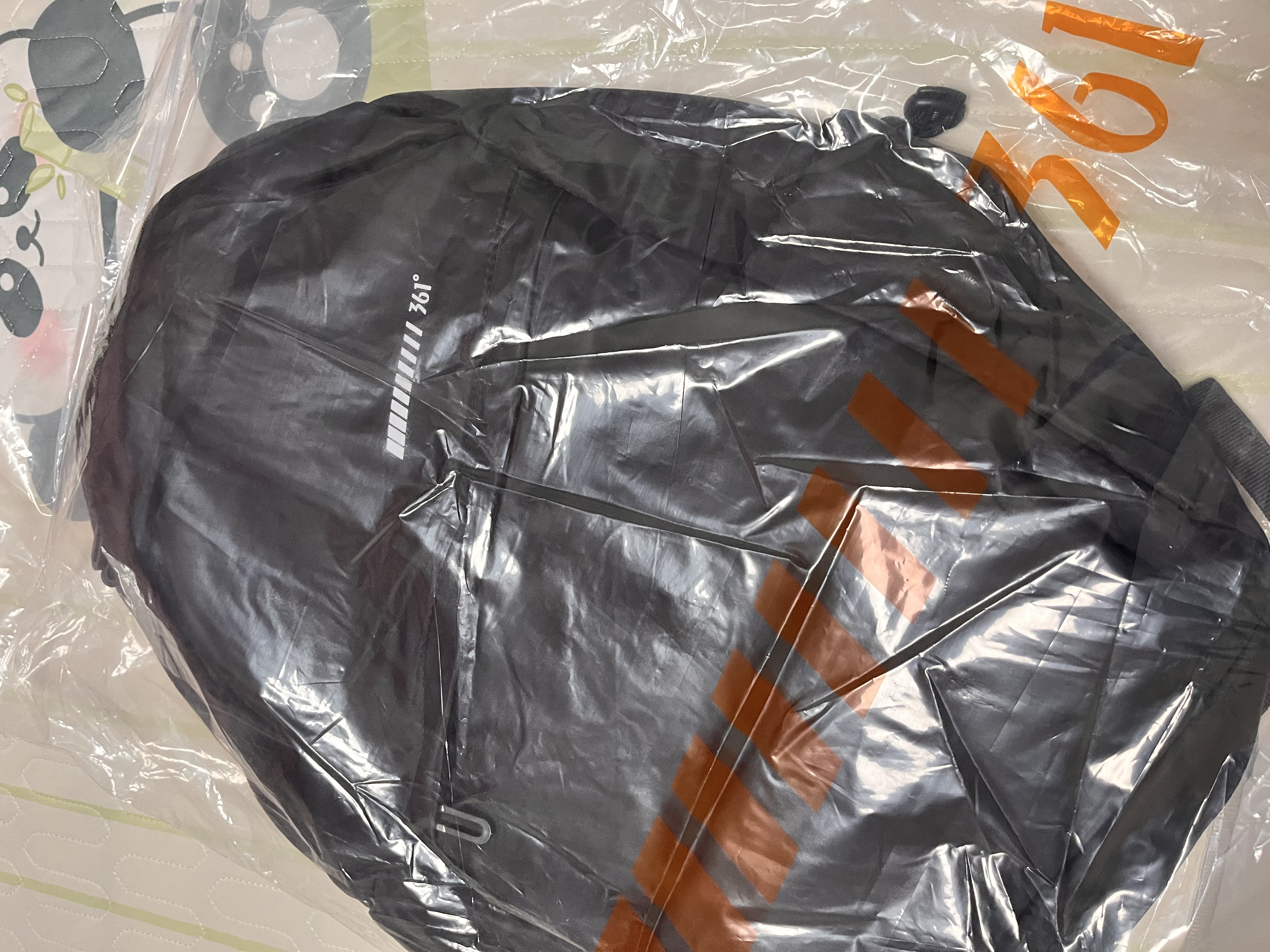 361°双肩包男士背包大容量电脑包商务通勤出差旅行包防水轻便书包 实拍图
