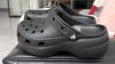 卡骆驰（CROCS）白鹿同款经典云朵洞洞鞋时尚百搭女鞋花园鞋沙滩鞋|206750 黑色-001(含智必星) 35 (220mm) 实拍图