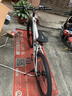 京东京造 XC350山地自行车铝合金禧玛诺21速油压碟刹成年人学生17寸时空银 实拍图