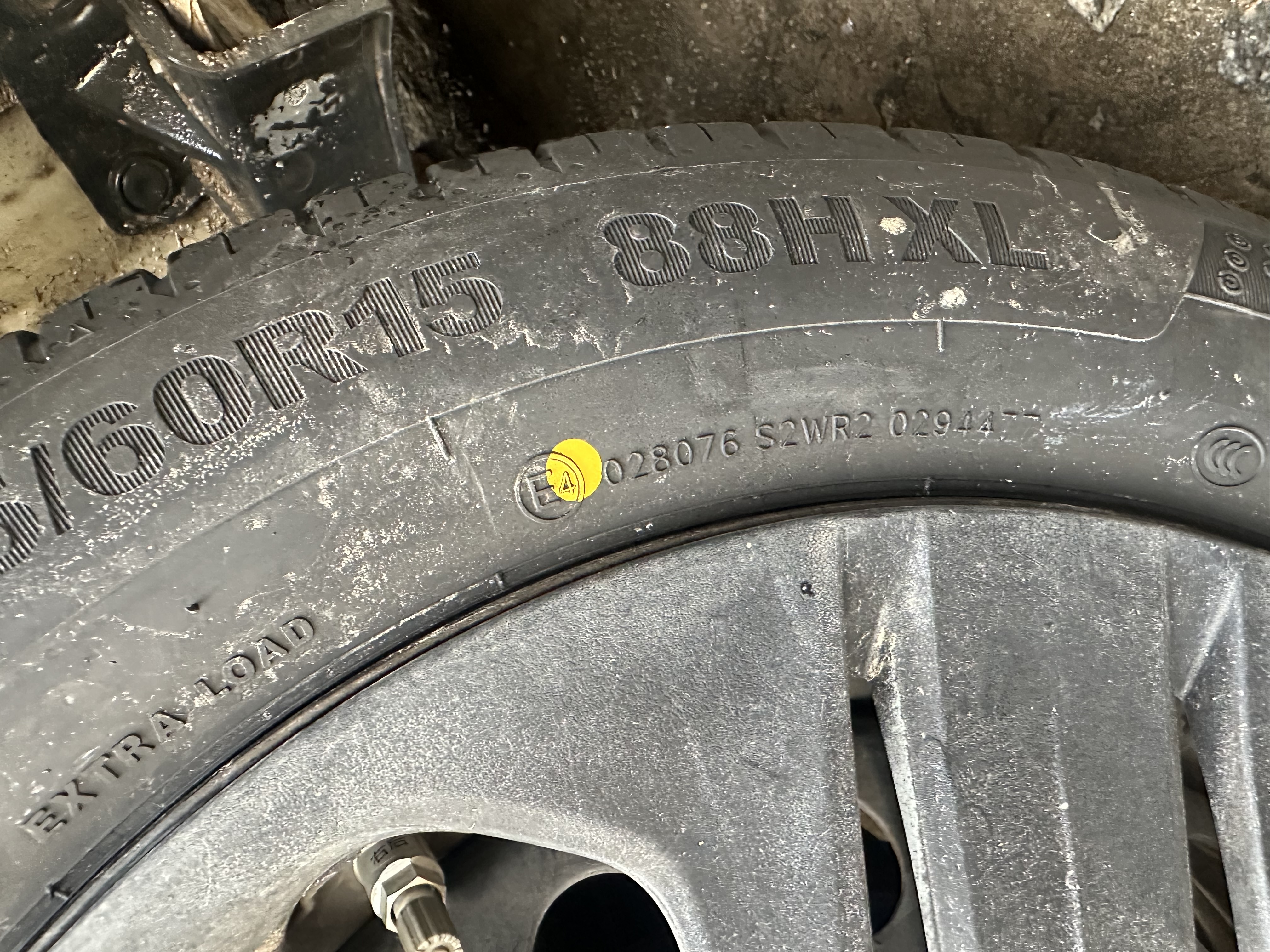 佳通轮胎（Giti）185/60R15 88H GitiSynergy E1 适配 捷达/桑塔纳/威驰/POLO 实拍图