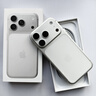 绿联【无黑边不挡屏】适用苹果17Pro钢化膜iPhone17Pro手机膜无边全屏高清抗指纹防摔防爆保护膜 2片装 实拍图