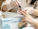 乌斯京一次性手套PVC手套100只中码食品级实验美容清洁烘焙餐饮厨房手套 实拍图