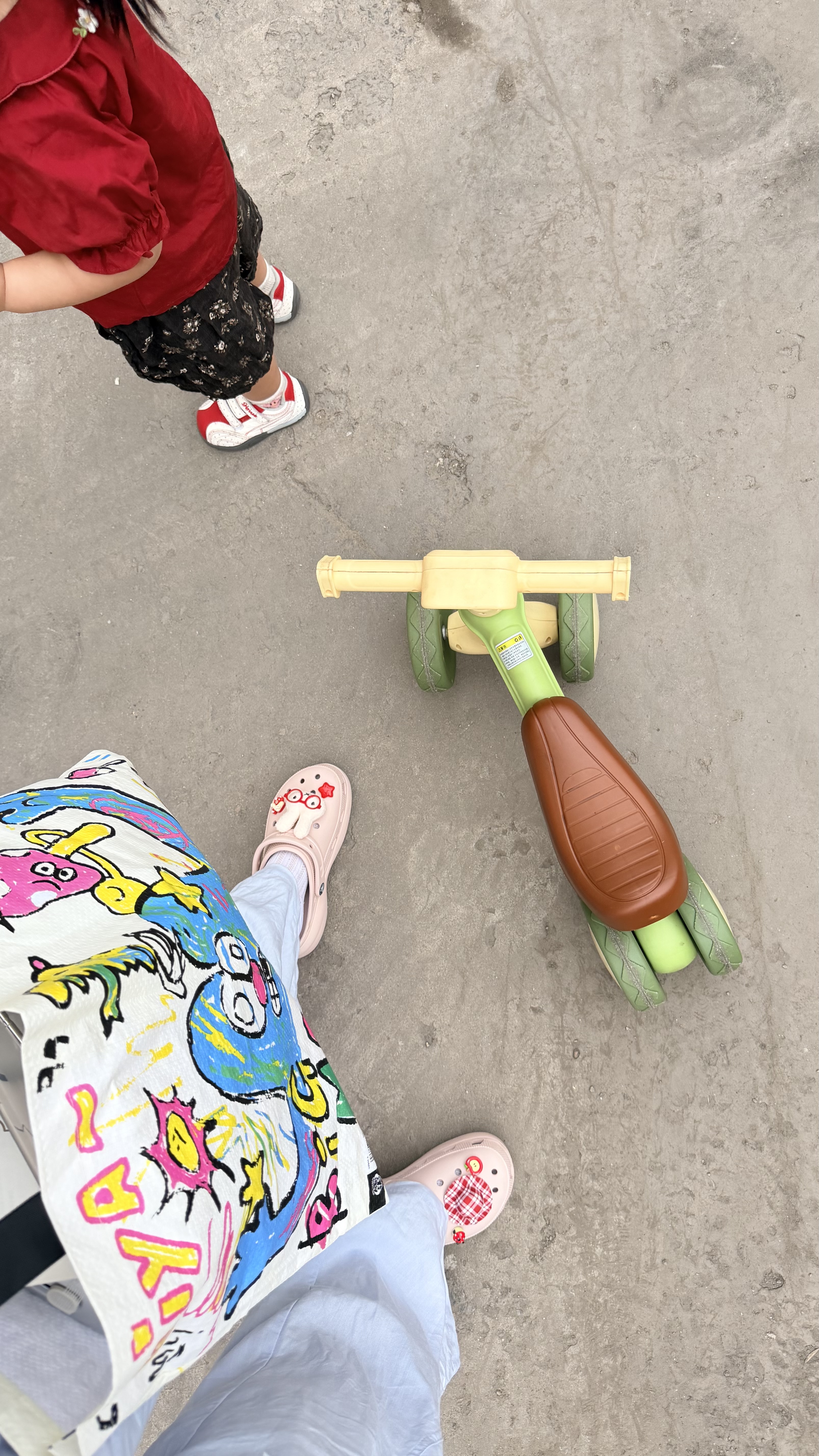 卡骆驰（CROCS）【预售】白鹿同款经典云朵洞洞鞋时尚百搭女鞋花园鞋|206750 石英粉-6UR(含智必星) 38 (240mm) 实拍图