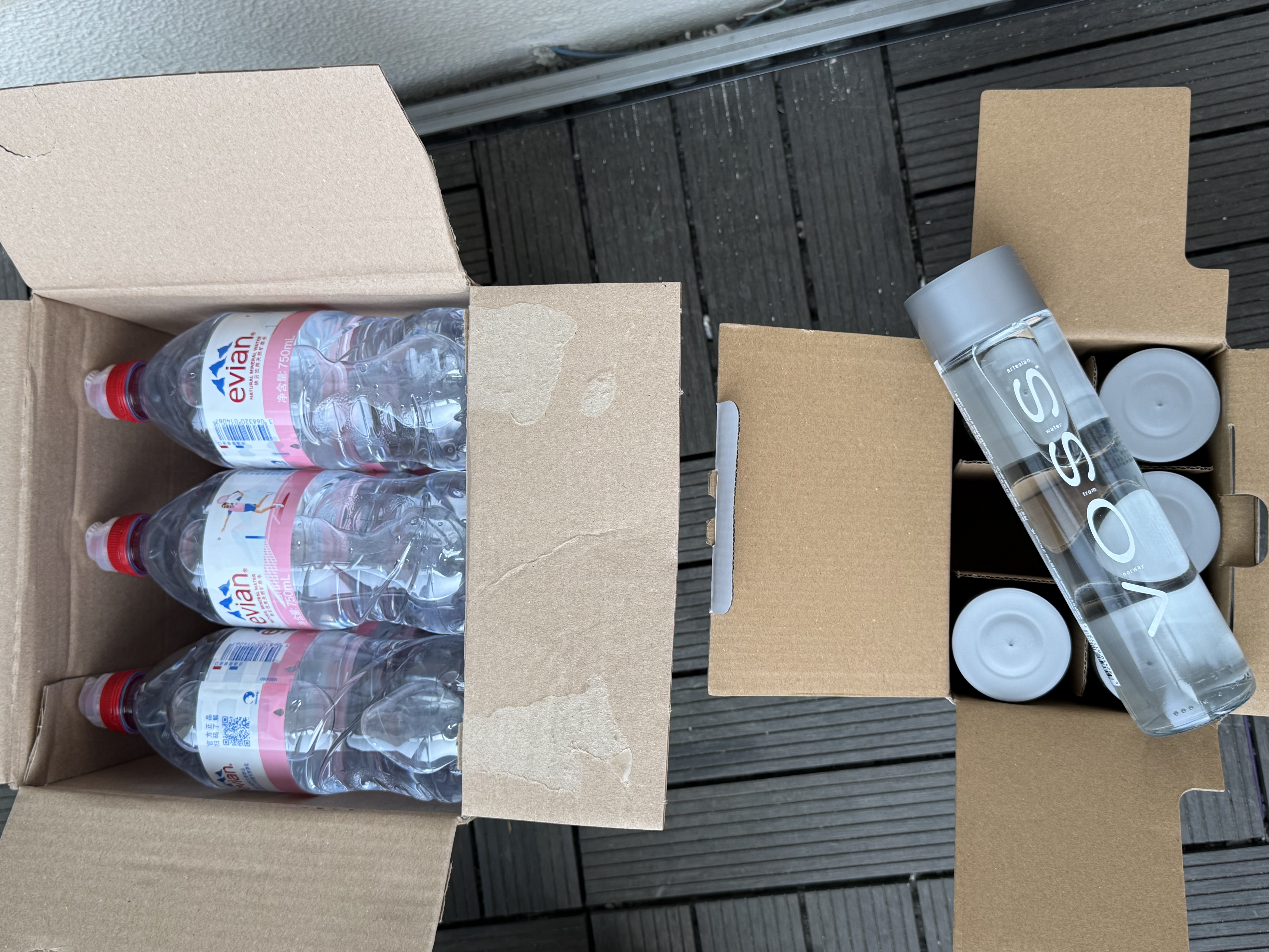芙丝（VOSS）挪威进口饮用天然泉水(深层自流)375ml*6(玻璃瓶)礼盒装 健康佐餐 实拍图