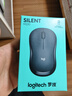 罗技（Logitech）M220 轻音鼠标 无线鼠标 办公鼠标 对称鼠标 带无线微型接收器 灰黑色 实拍图