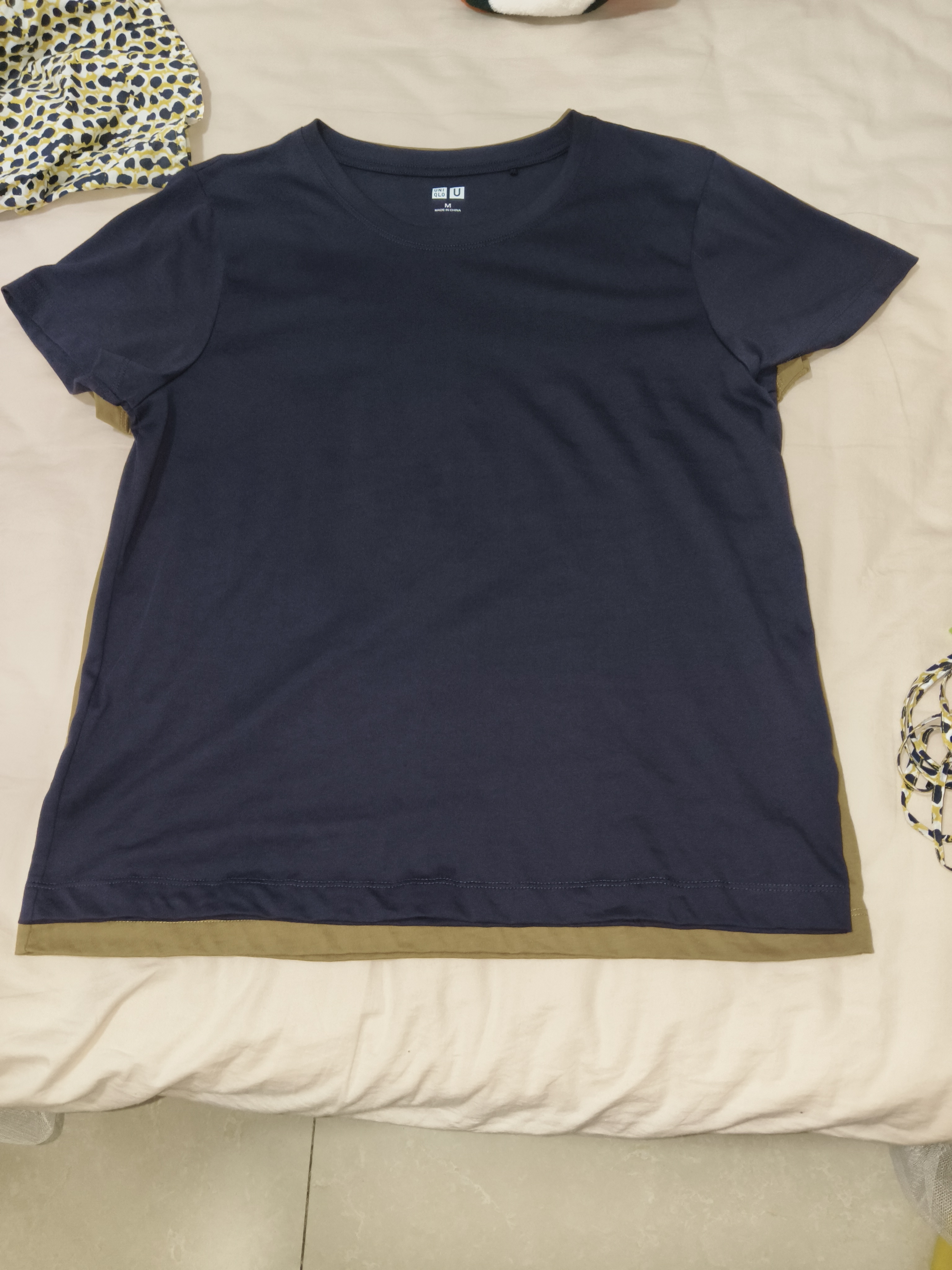 优衣库SUPIMA COTTON短袖T恤女装合作款/圆领纯棉打底内搭483461 33 卡其色 M 实拍图