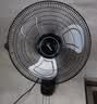 美的（Midea） 顶扇楼顶扇吸顶扇商用学校宿舍工业大风力节能交流定频壁扇家用客厅摇头吊顶风扇 FD40-11A 实拍图