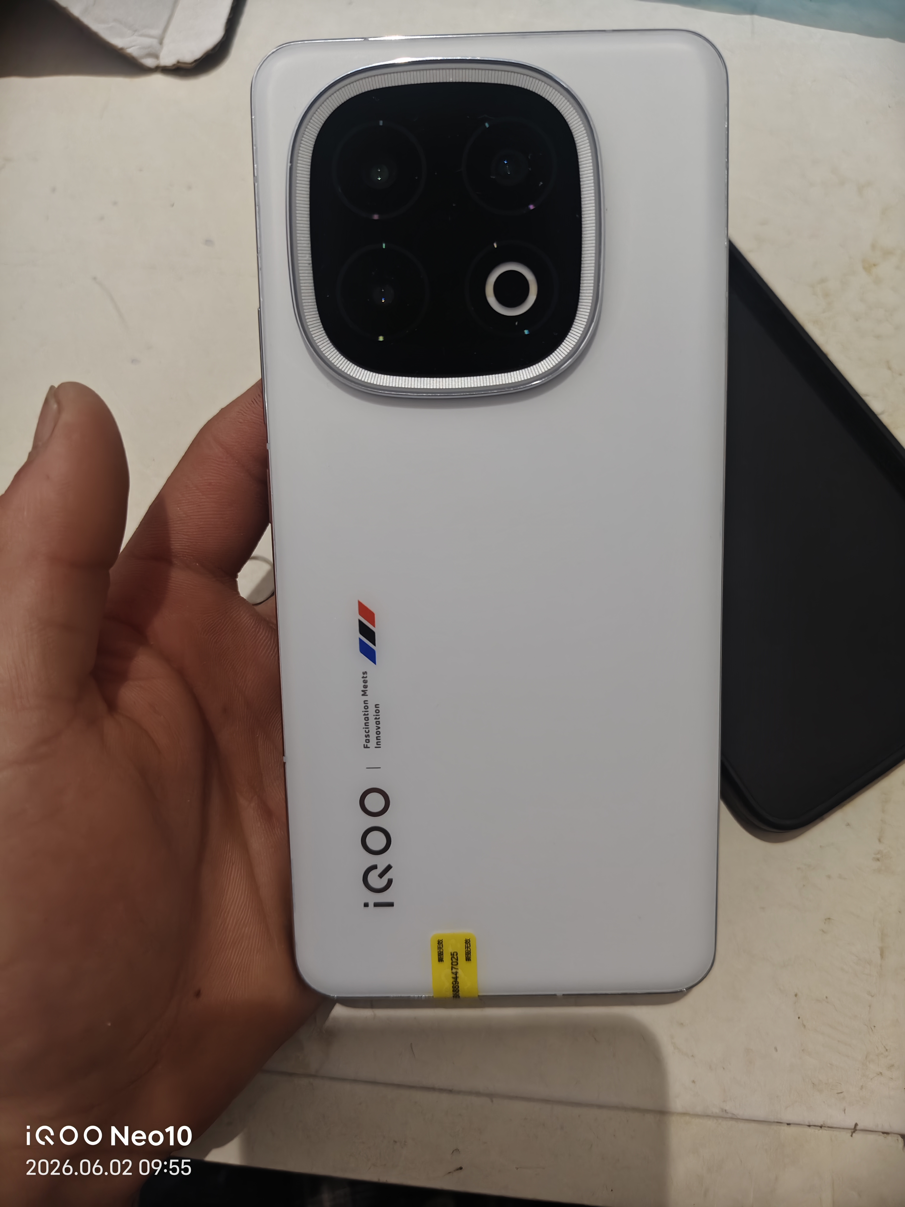 vivo iQOO 13 骁龙8至尊版 2K护眼屏 120W快充长续航 5G电竞手机 二手手机 传奇版 12GB+256GB 99新 实拍图