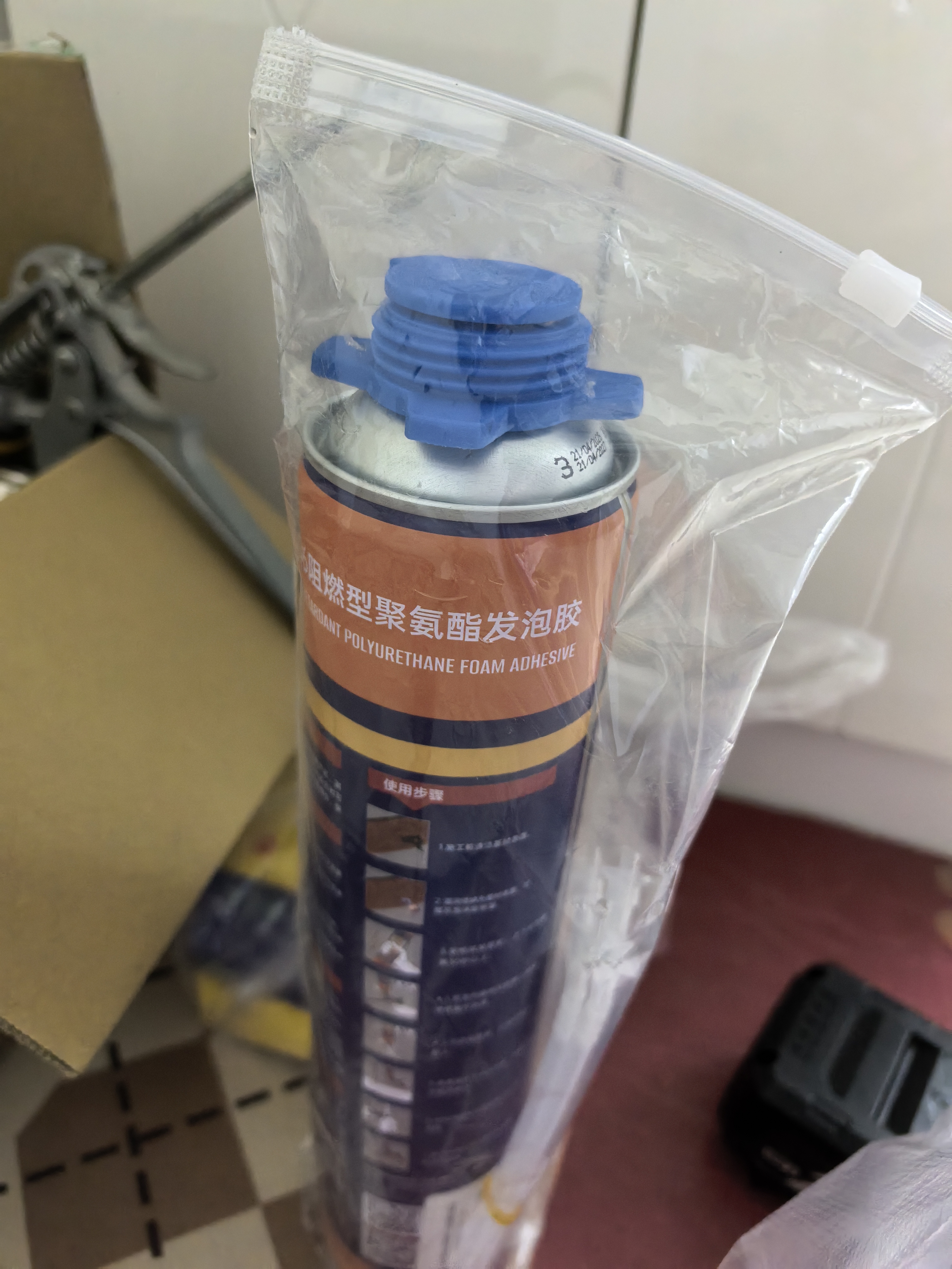 威卡固B1级阻燃发泡胶填缝剂聚氨酯防火门离火自熄A1级硬度VPU306 900g 实拍图