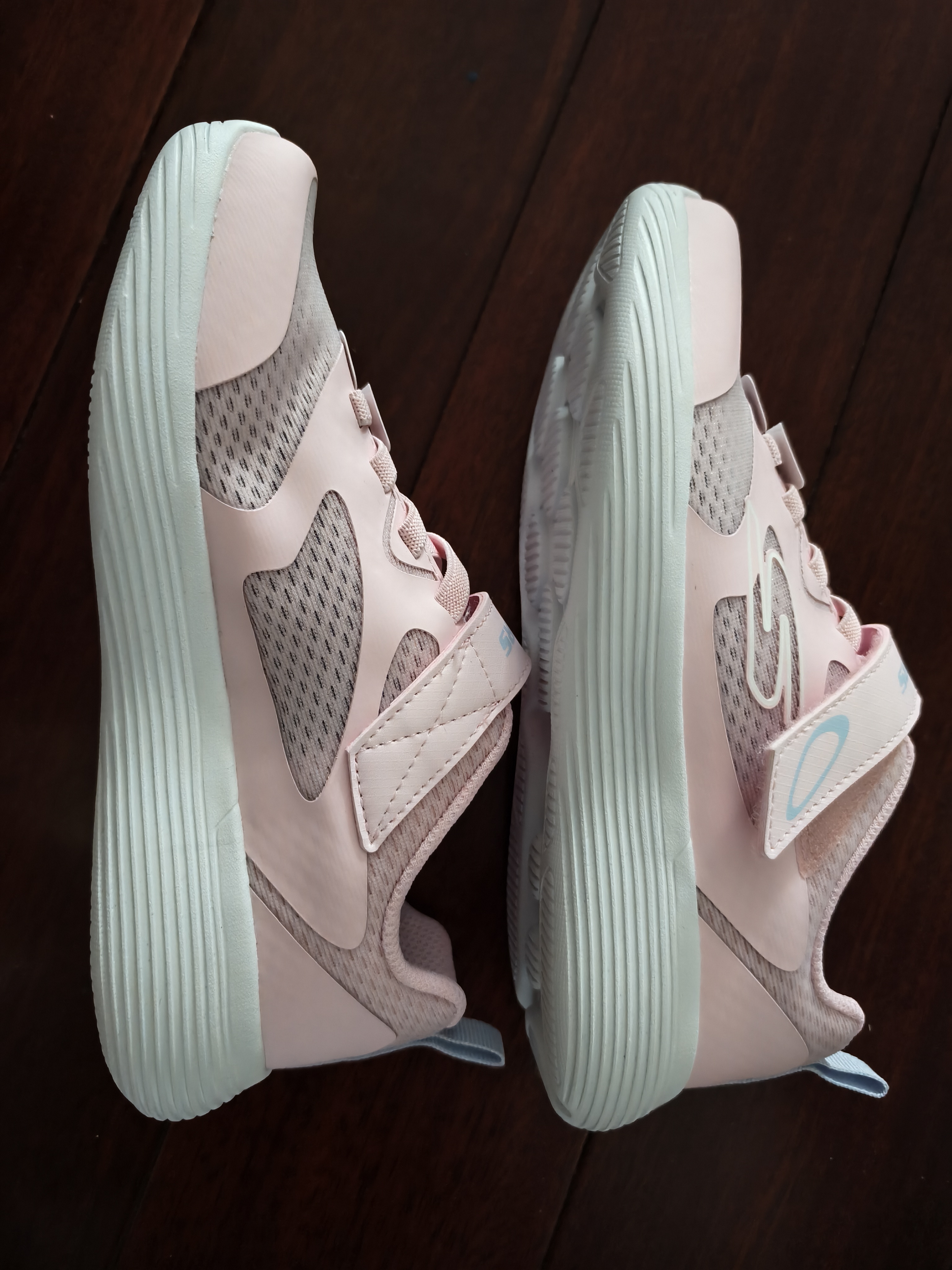 Skechers斯凯奇童鞋运动鞋男女儿童鞋魔术贴儿童鞋中大童跑步鞋405315L 【透气款】女童-浅粉色/LTPK 35 (偏大,建议选小一码) 实拍图