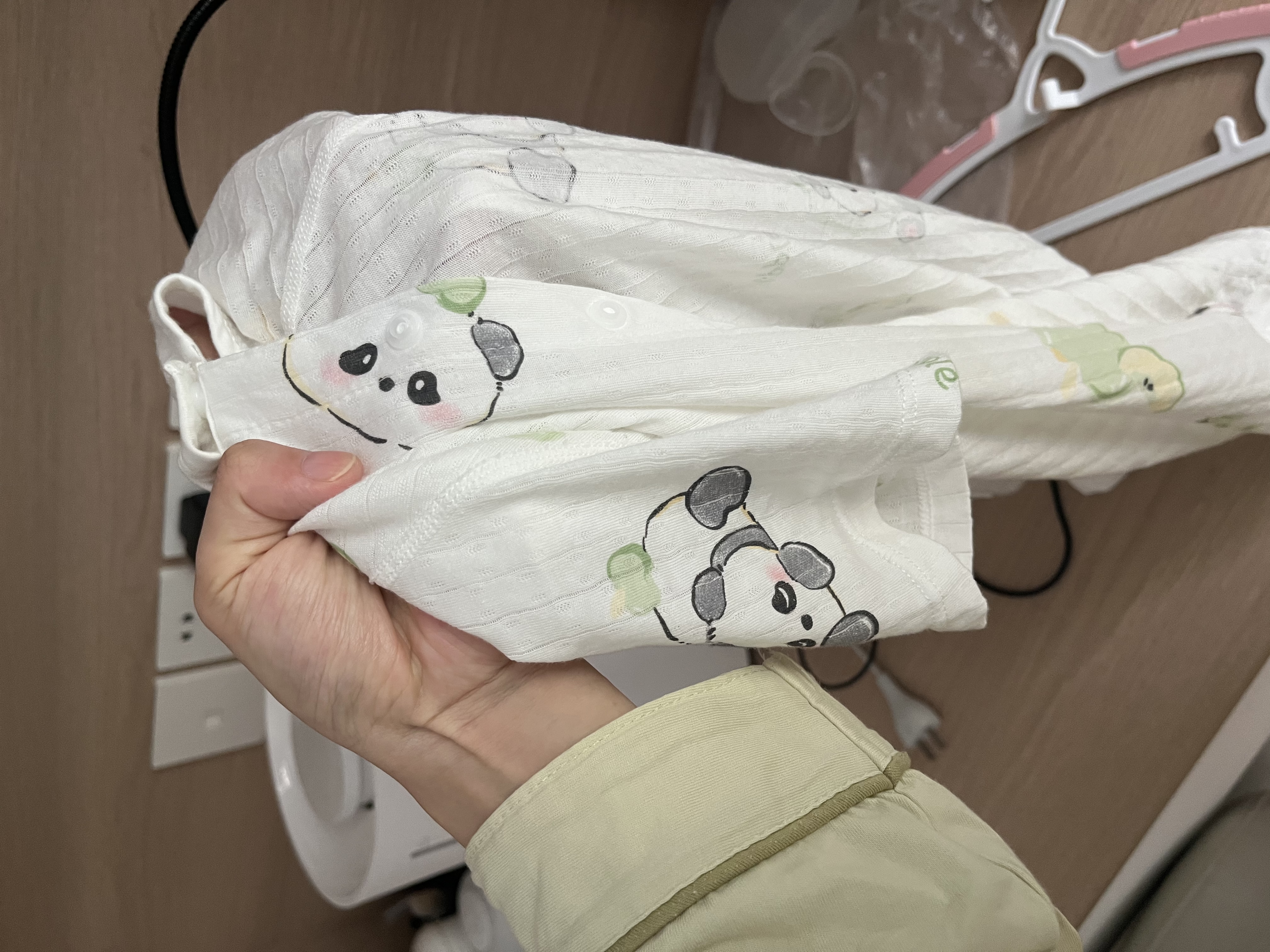 爱贝迪拉婴儿衣服夏季薄款新生婴幼儿睡衣外出男女宝宝空调短袖夏装连体衣 实拍图