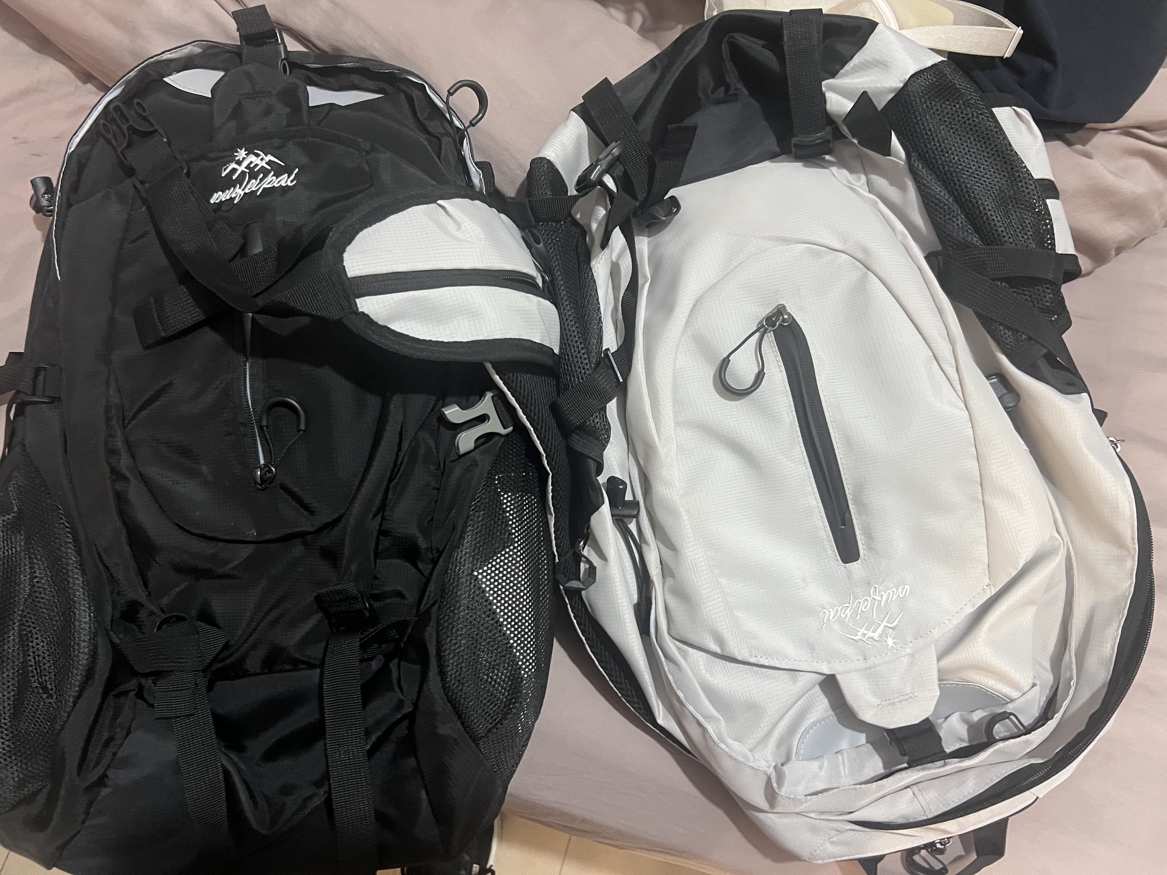 旋士户外登山包女徒步背包男士大容量双肩包轻便出游旅行爬山装备 京仓发货-【深岩灰】30L防泼水/轻量化 实拍图
