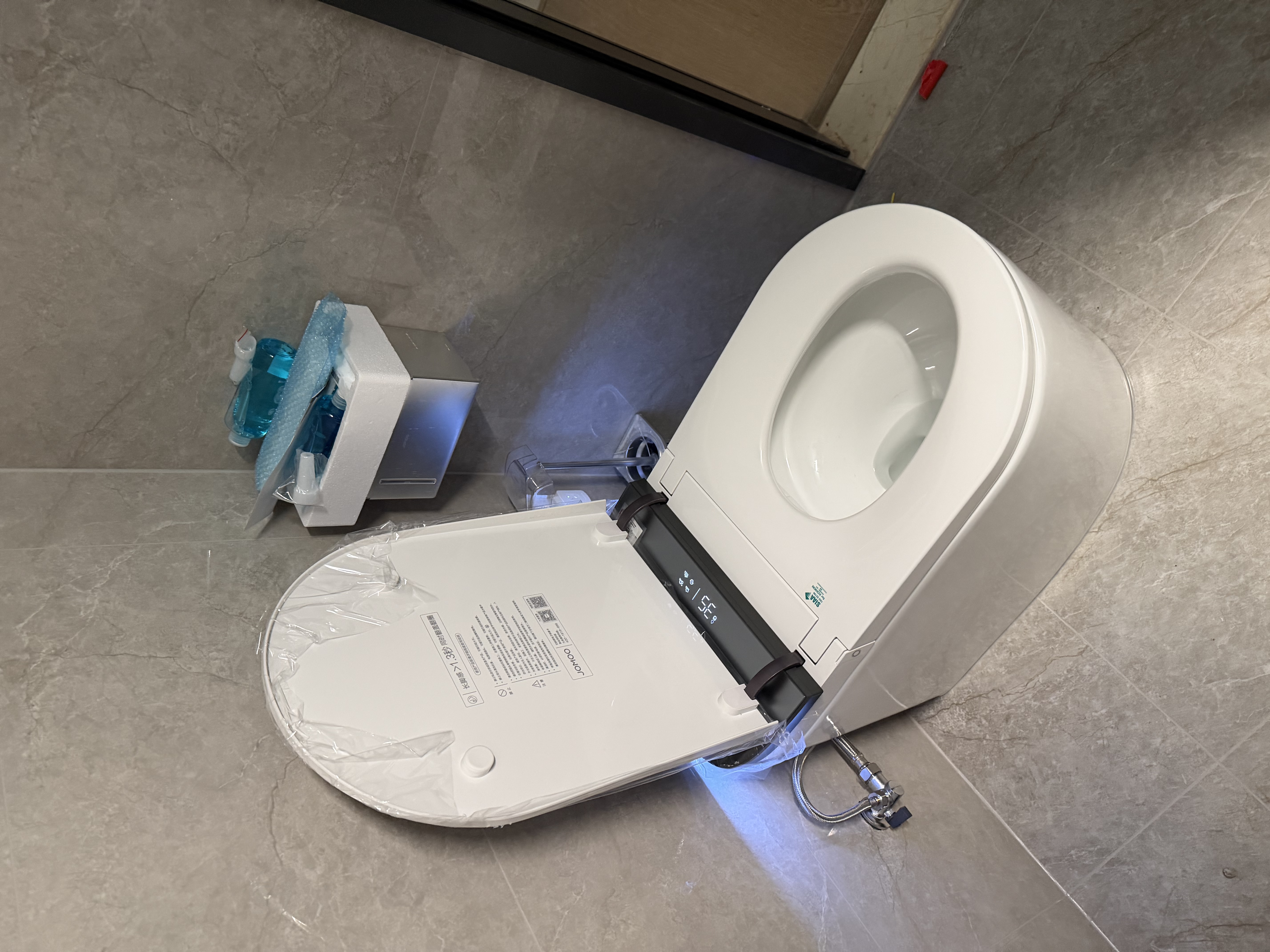 九牧（JOMOO）净界智能马桶S8家用马桶感应翻盖除臭虹吸坐便器零压限制除菌除臭 【净界Ultra-ZS860】香氛焕香 305/300mm (290-390以内选择） 实拍图