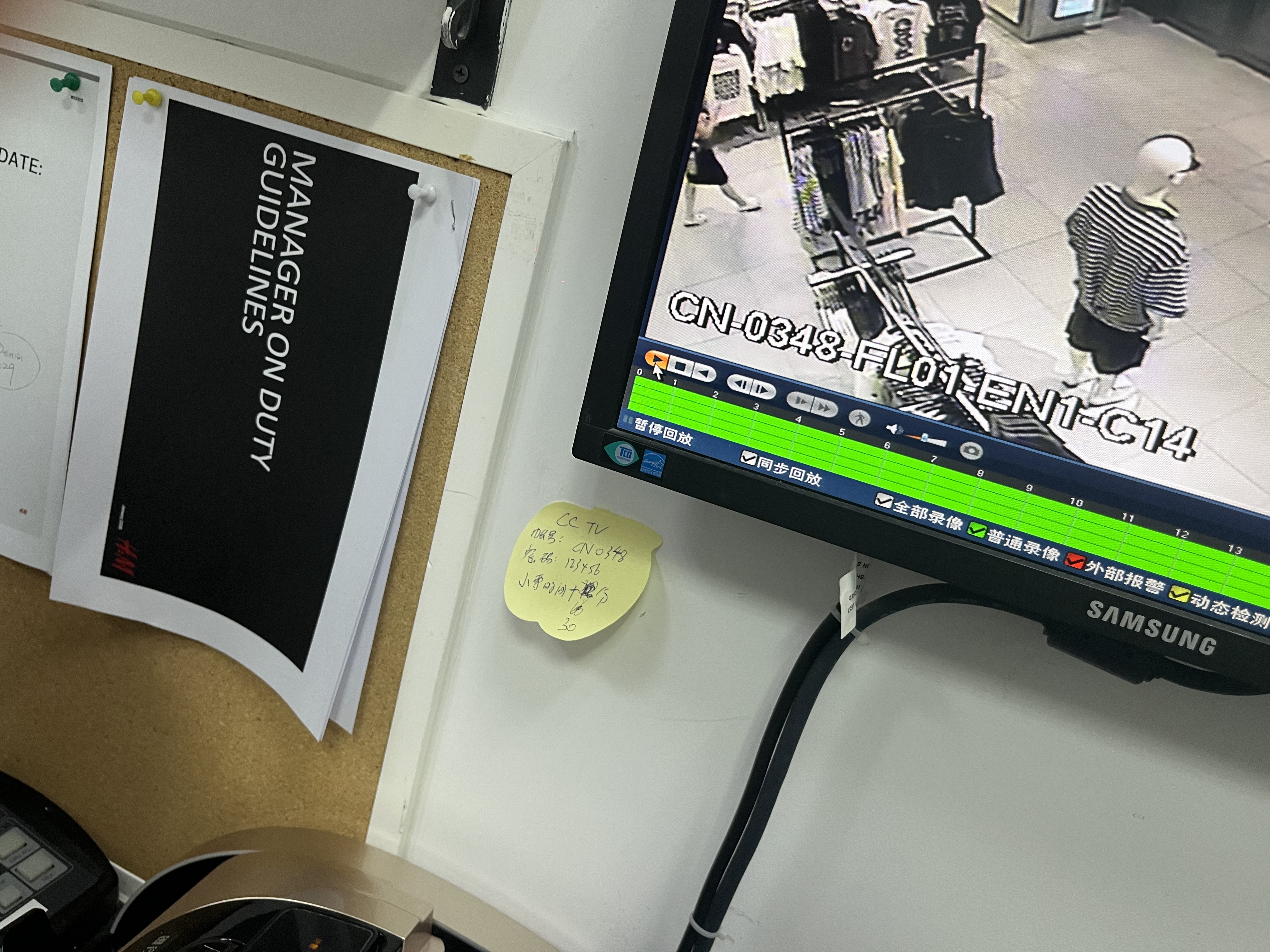 安莉芳【259元2件】光面无痕不空杯内衣小胸无空系无钢圈文胸节日礼物 肤色SKN 75A 实拍图