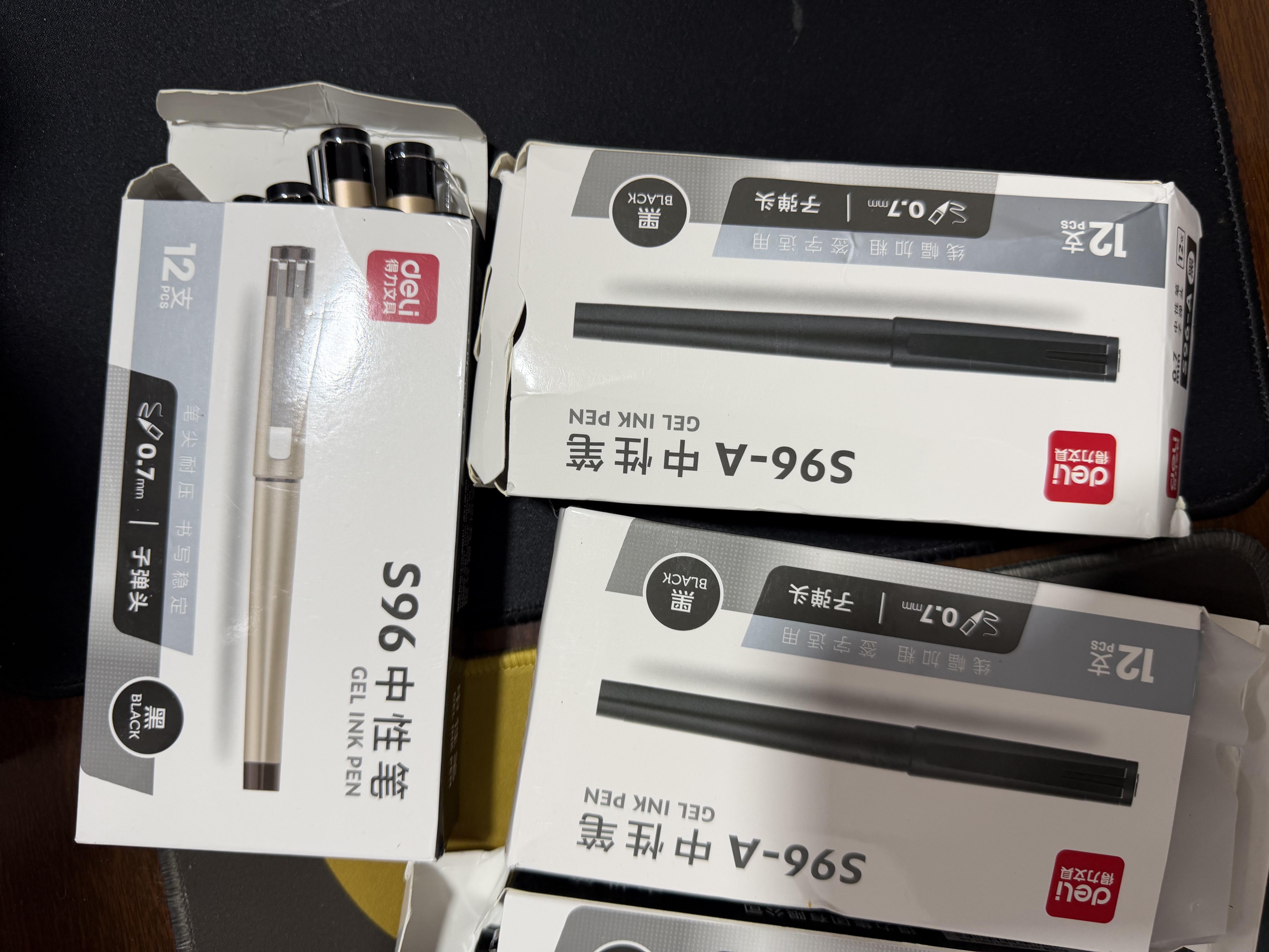 得力（deli）拔帽办公中性笔0.7mm子弹头黑色12支S96-A高考考试 实拍图