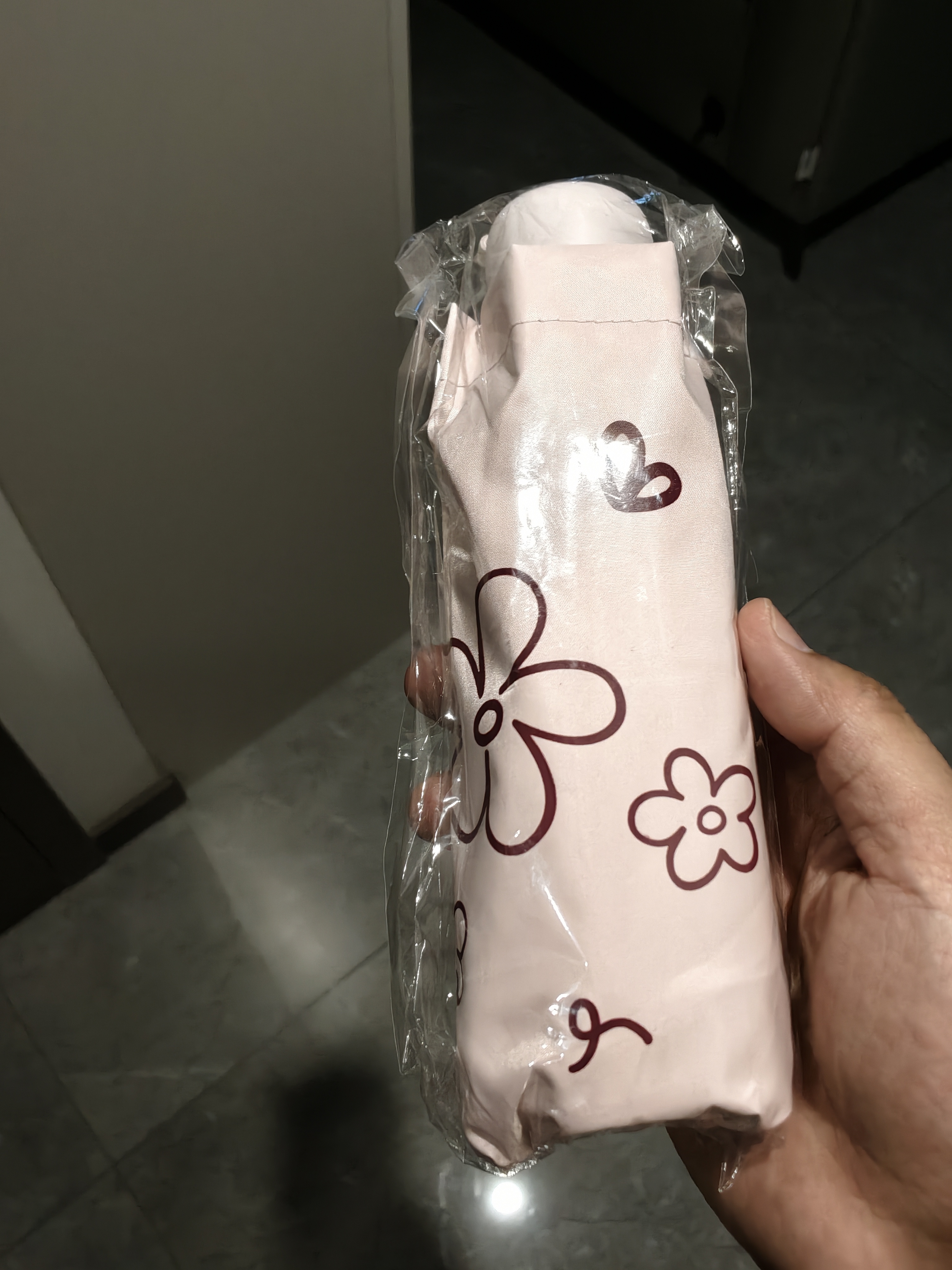 天堂伞 防晒晴雨伞五折 黑胶防晒小巧五折晴雨伞 若芙粉 实拍图